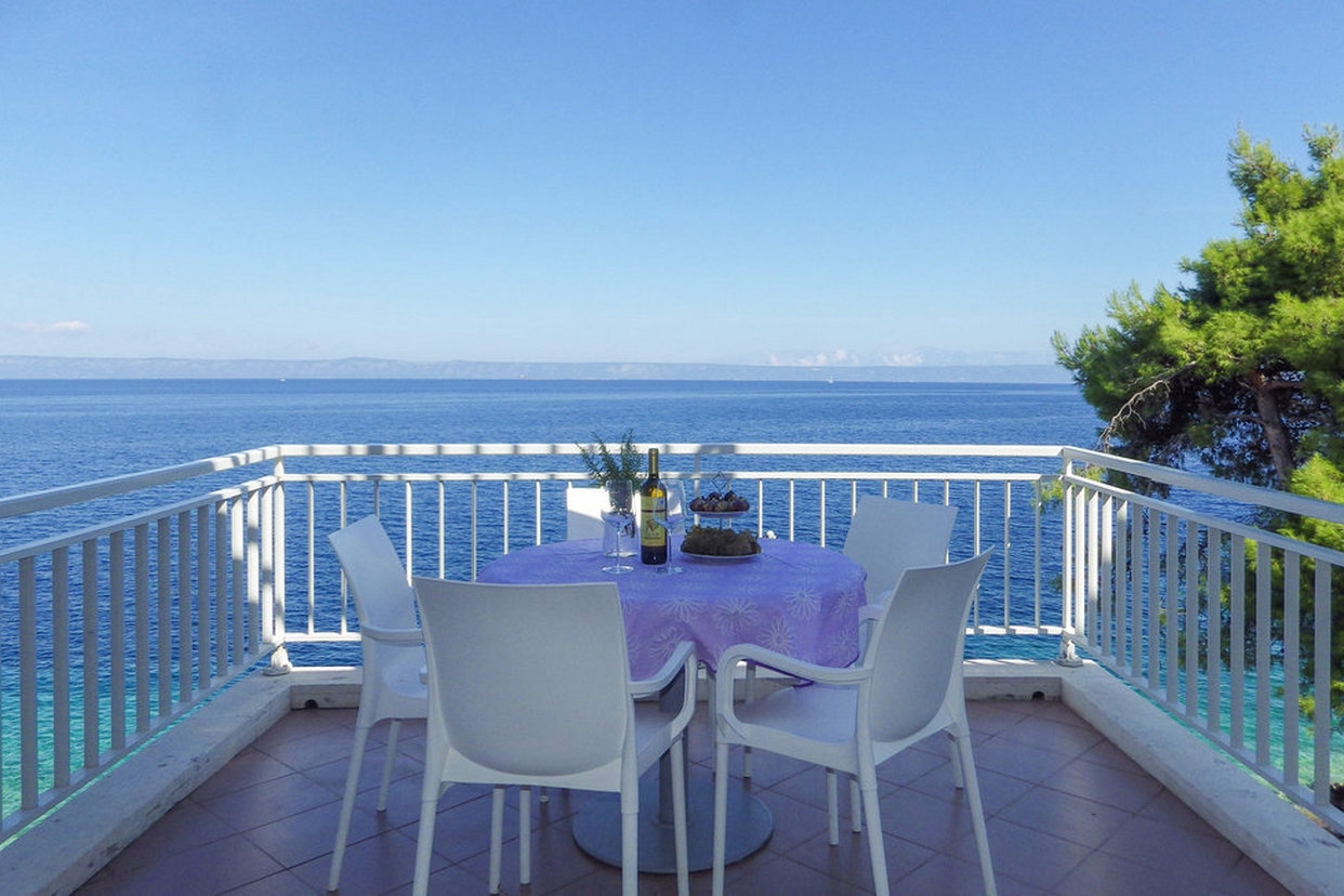 Two bedroom apartment near beach Prigradica, Korčula (A-20871-b)