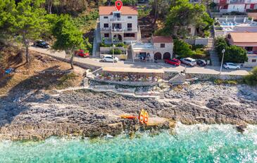 Prigradica, Korčula, Objekt 20871 - Apartmani blizu mora sa šljunčanom plažom.