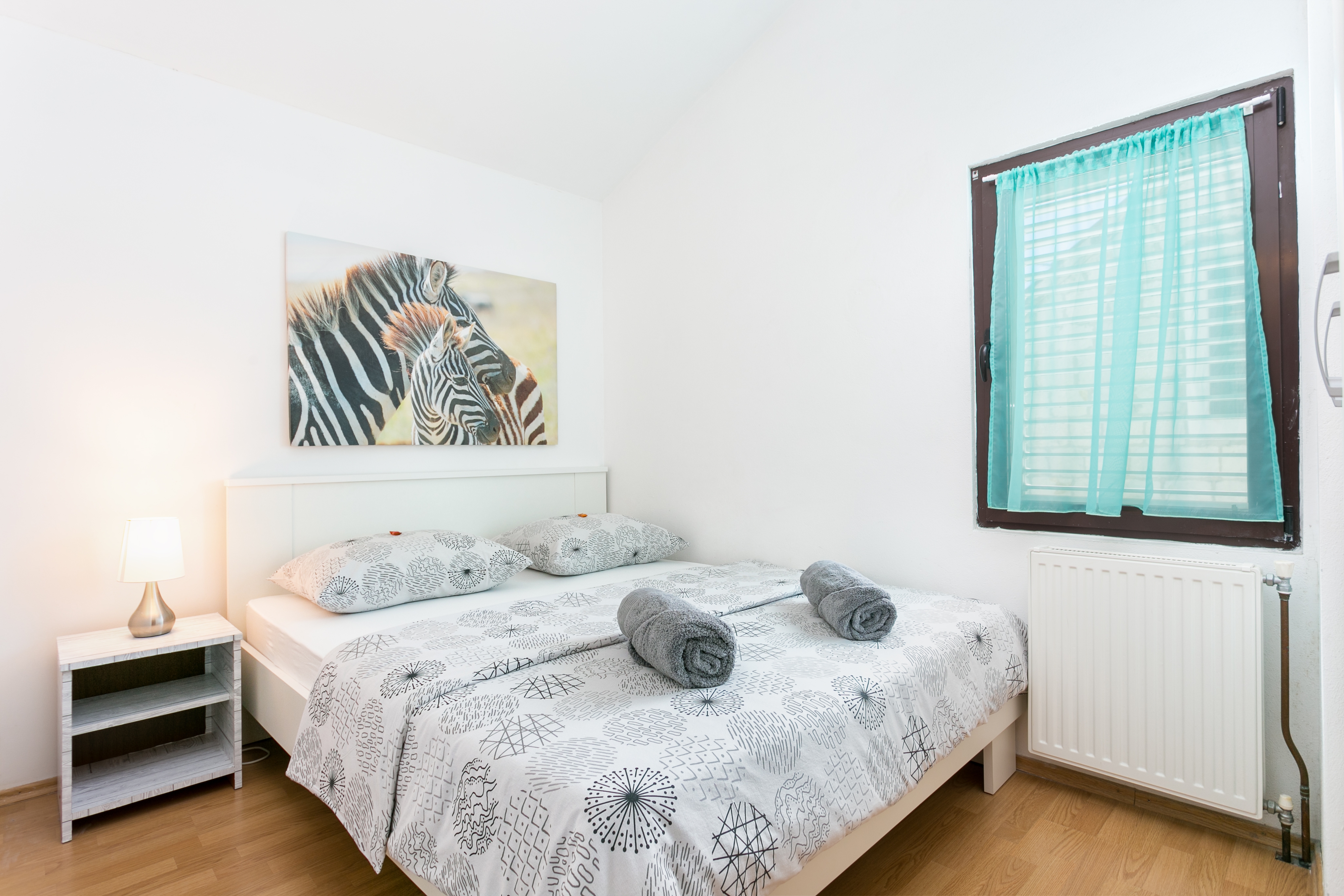 Three bedroom apartment with balcony and sea view Trogir  A-a