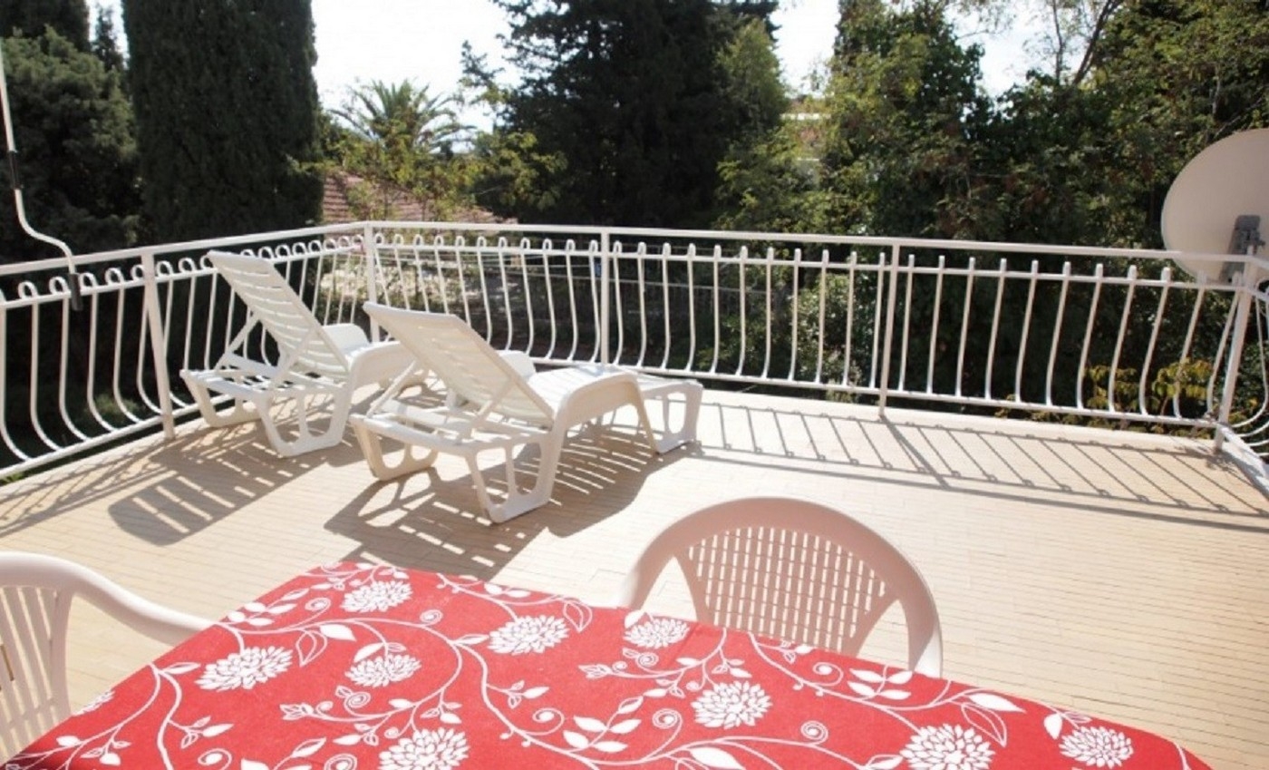 Three bedroom apartment with balcony and sea view Orebić, Pelješac  A-a