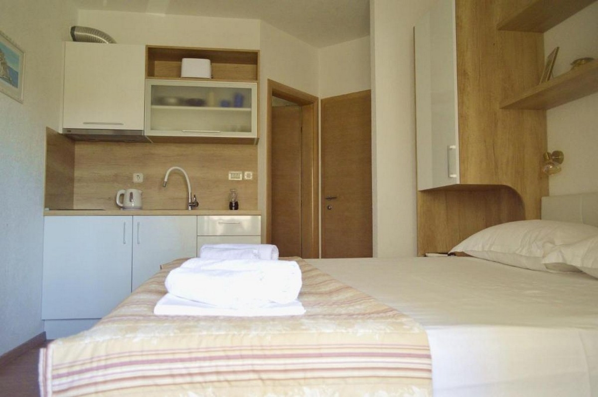 Studio flat with balcony Promajna, Makarska  AS-a