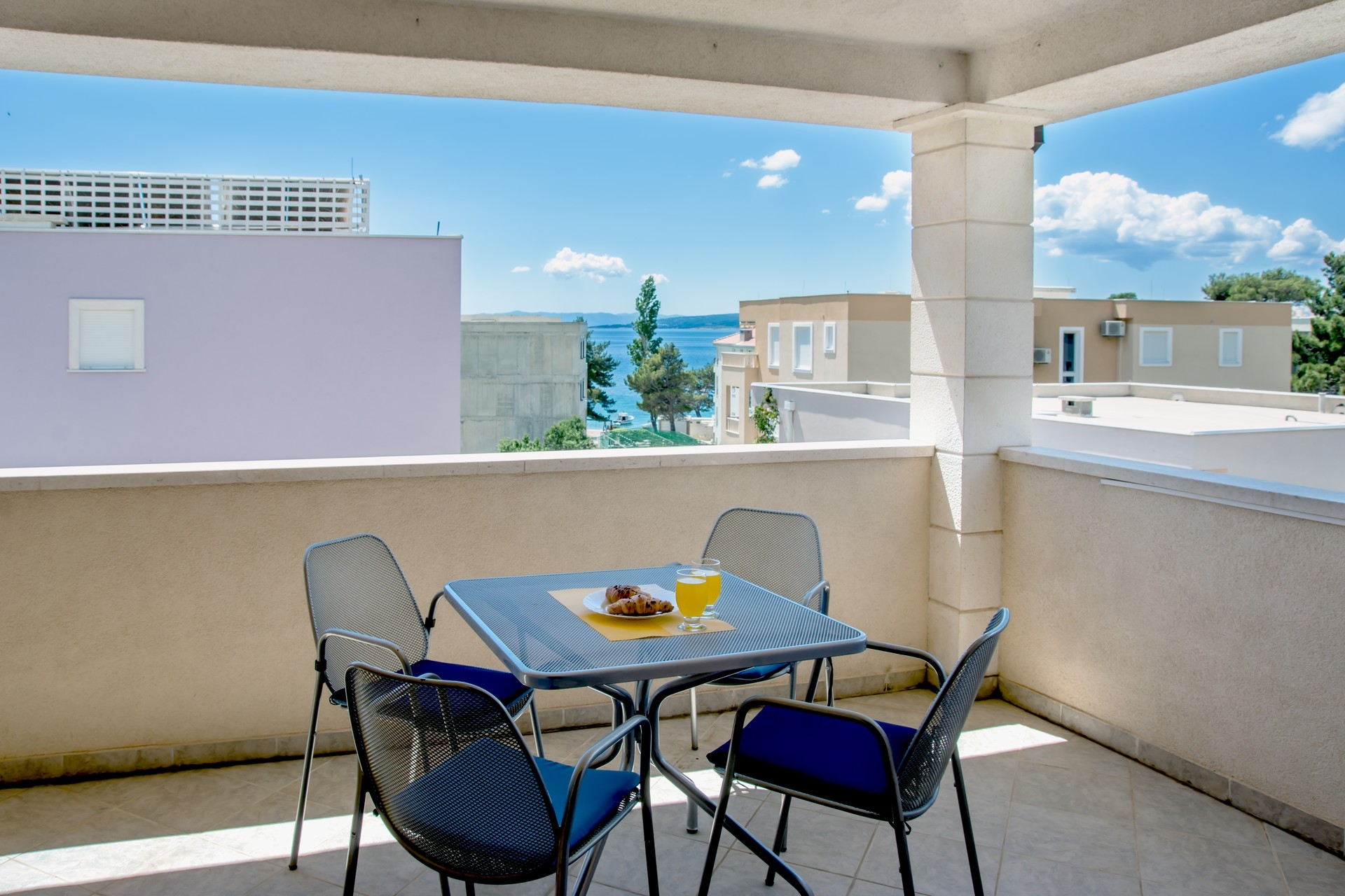 One bedroom apartment with terrace Promajna, Makarska  A-b