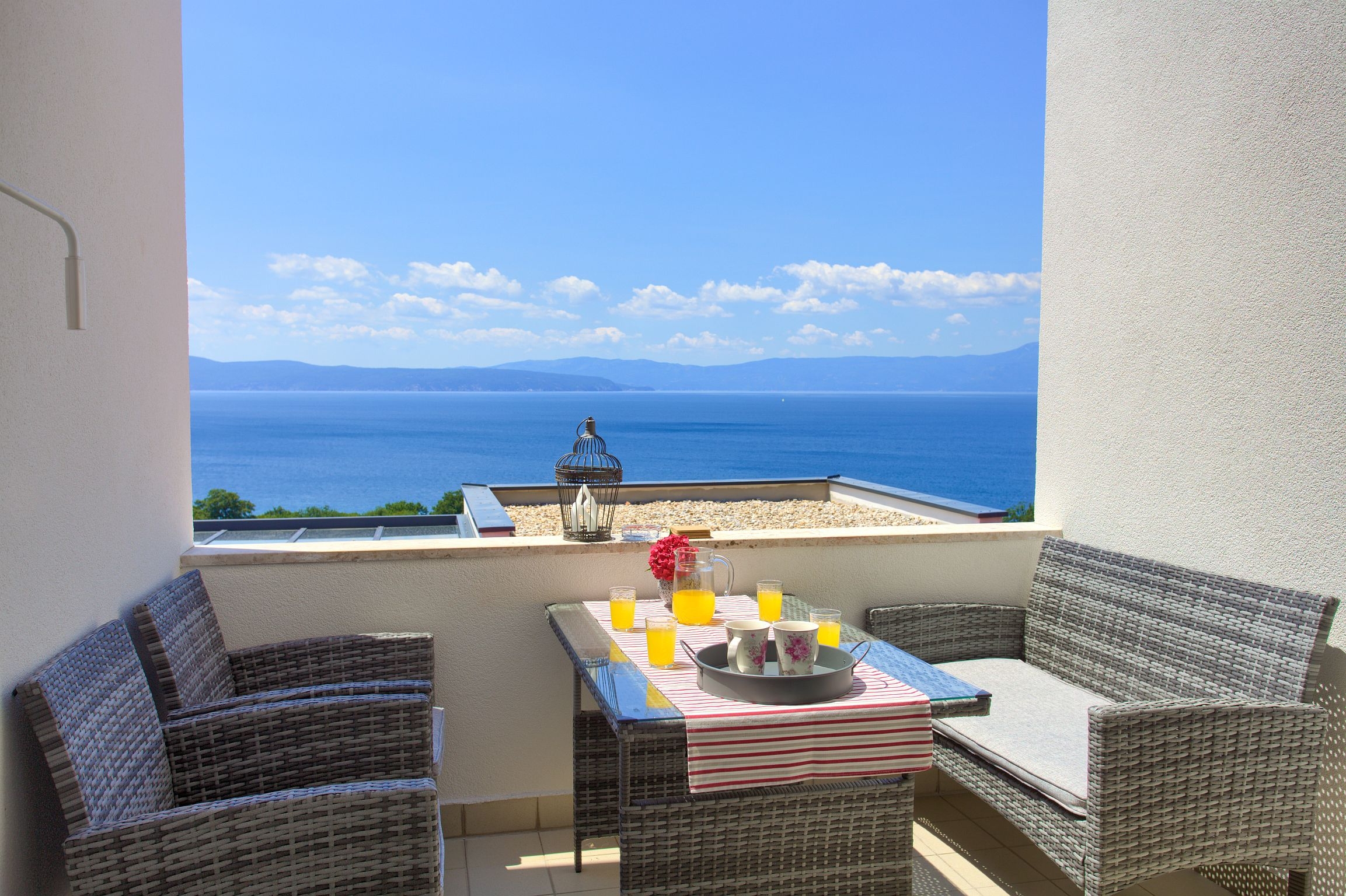 Two bedroom apartment with terrace and sea view Njivice, Krk  A-a