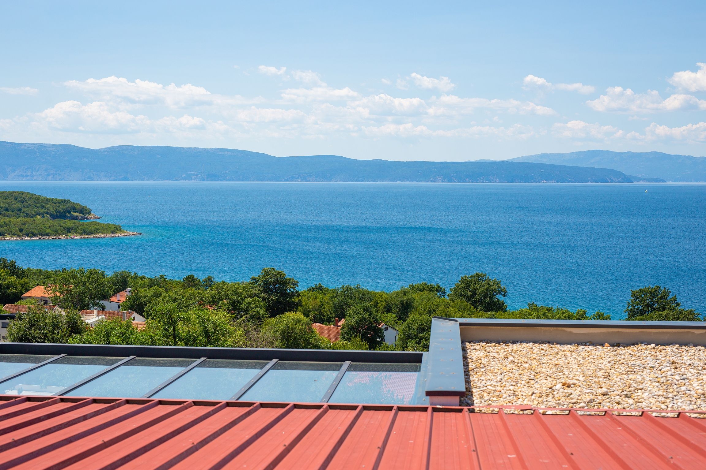 Two bedroom apartment with terrace and sea view Njivice, Krk  A-a