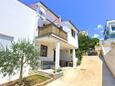 Njivice, Krk, Propiedad 20898 - Apartamentos with pebble beach.