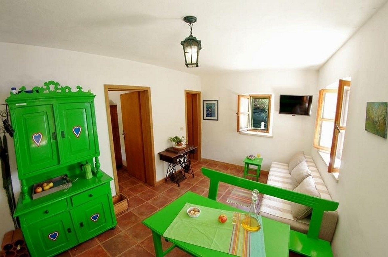 One bedroom house near beach Cove Vela Studena, Brač (K-20904)