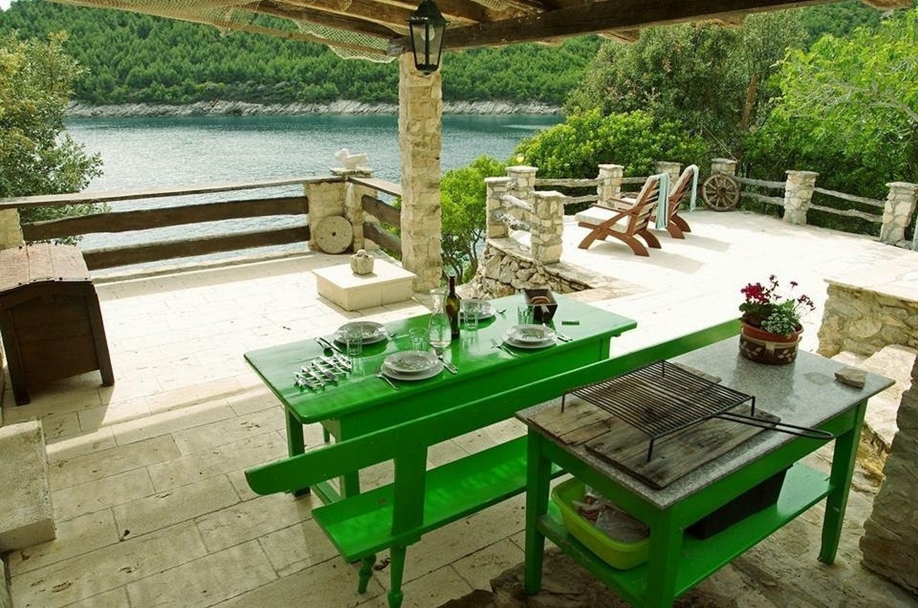 One bedroom house near beach Cove Vela Studena, Brač (K-20904)