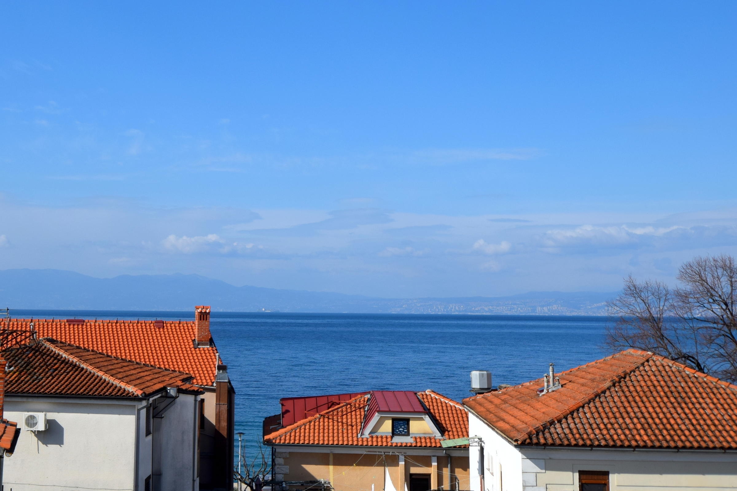 Two bedroom apartment with terrace and sea view Njivice, Krk  A-a