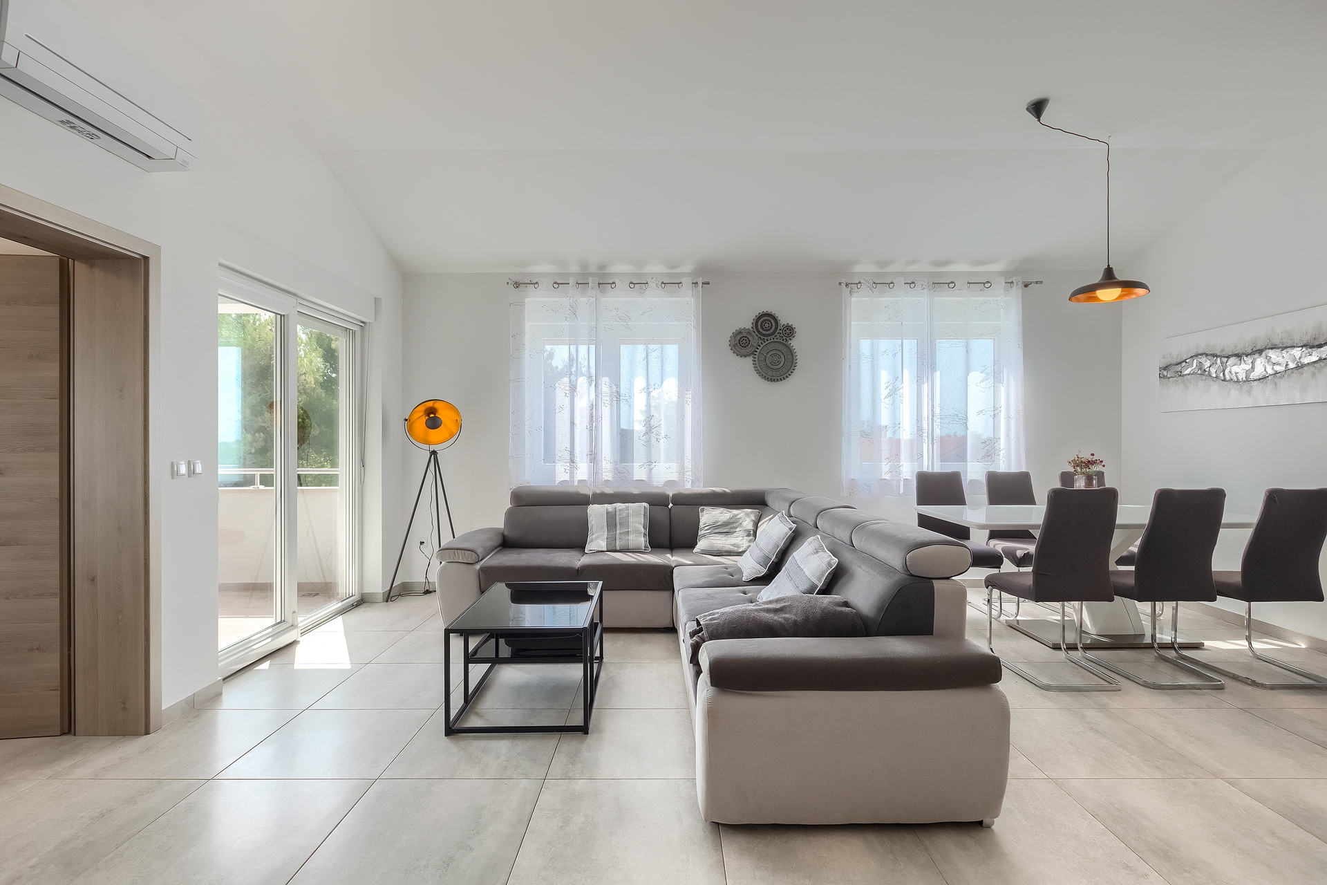 Two bedroom apartment with terrace Medulin (A-20909-a) Two bedroom apartment with terrace Medulin (A-20909-a)