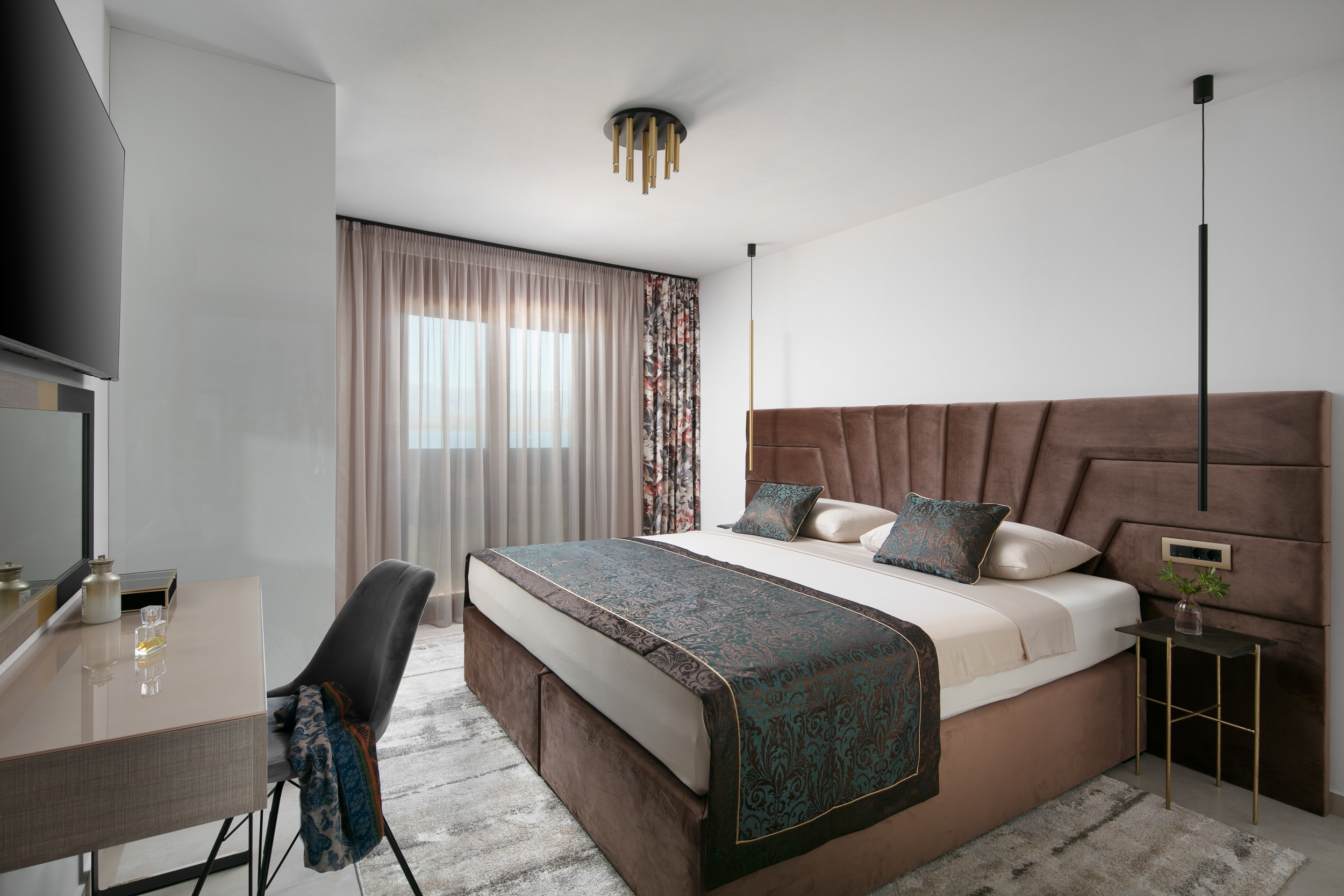 Four bedroom apartment near beach Vir  A-c
