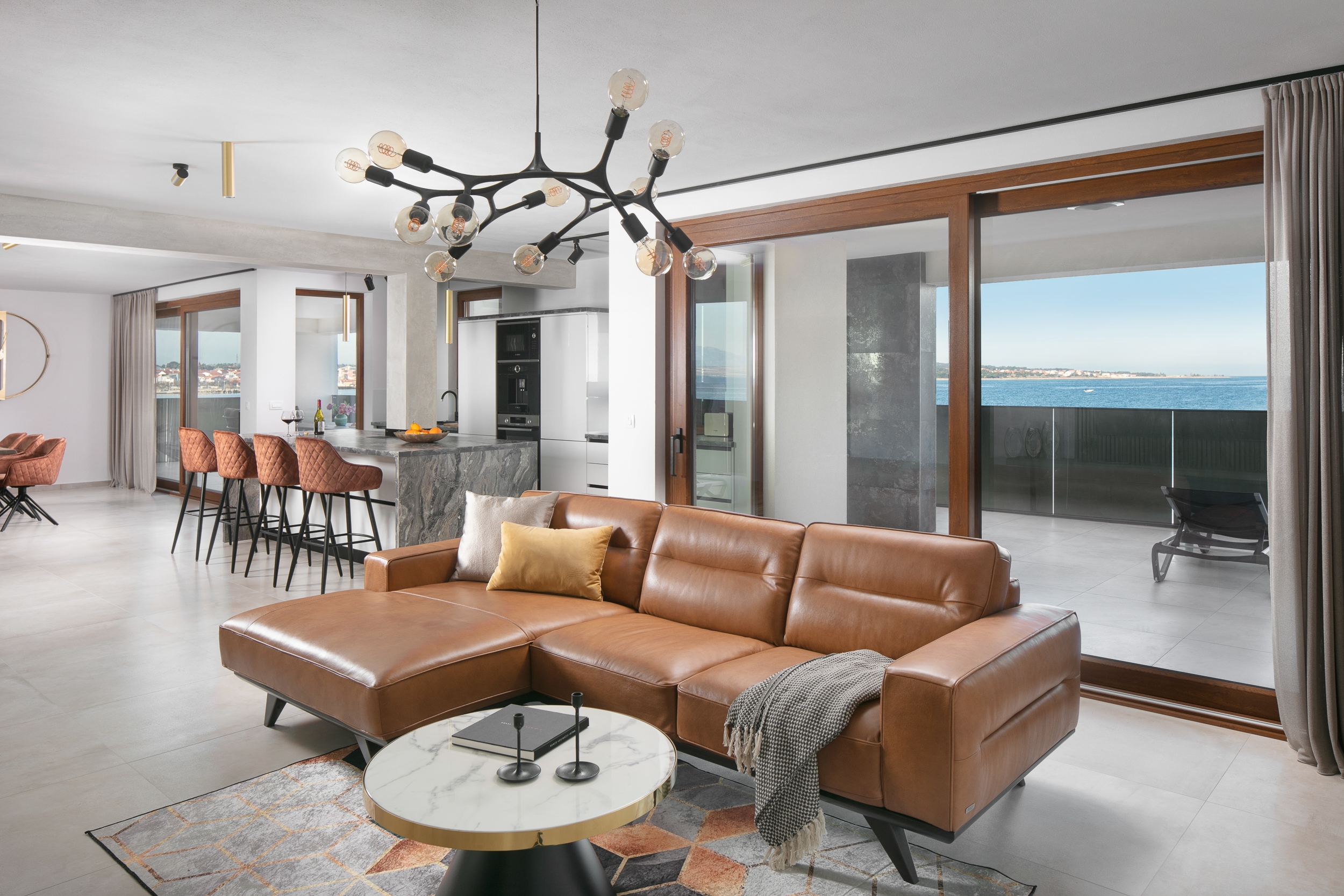 Four bedroom apartment near beach Vir  A-c