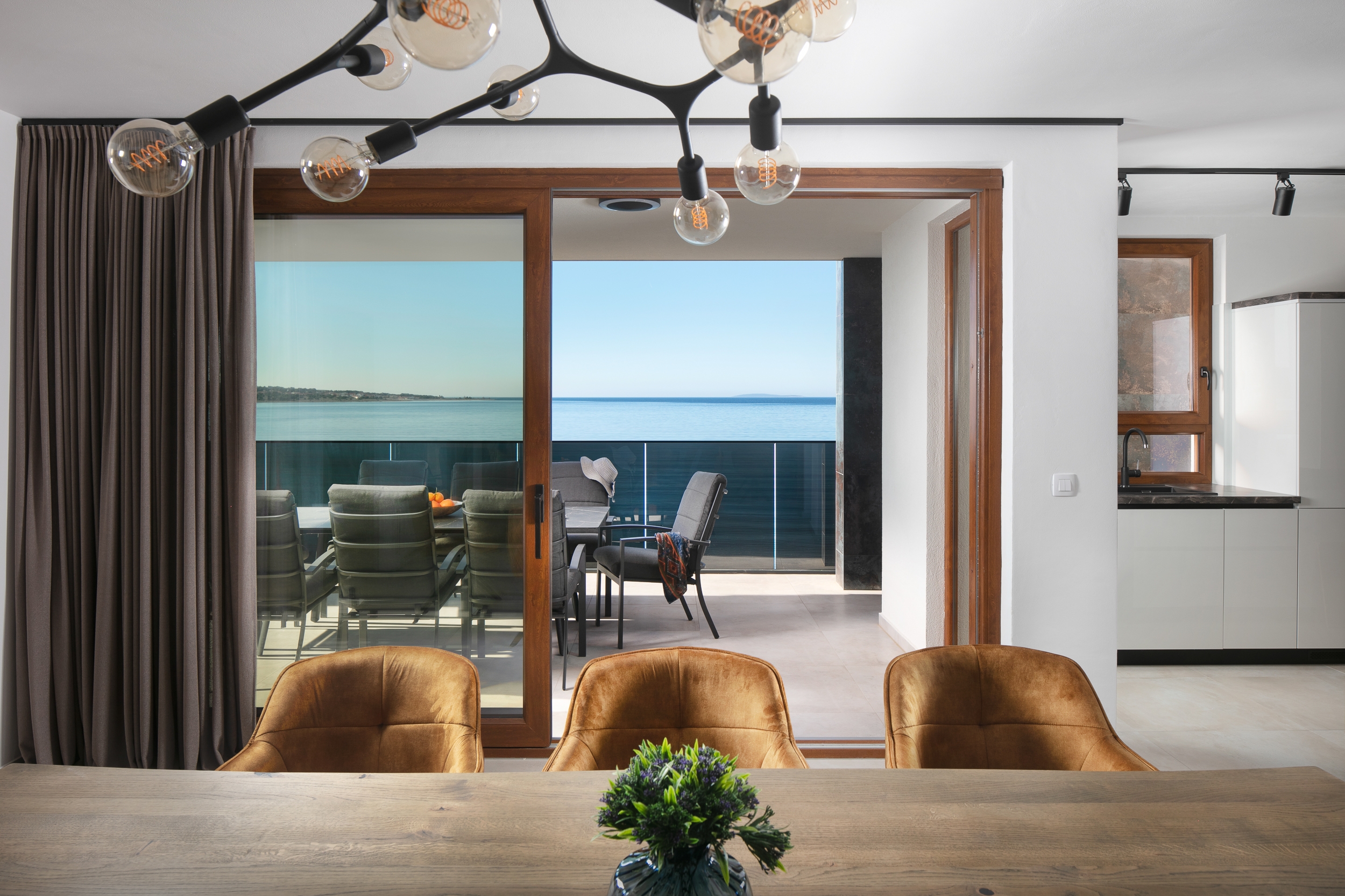 Four bedroom apartment near beach Vir  A-d