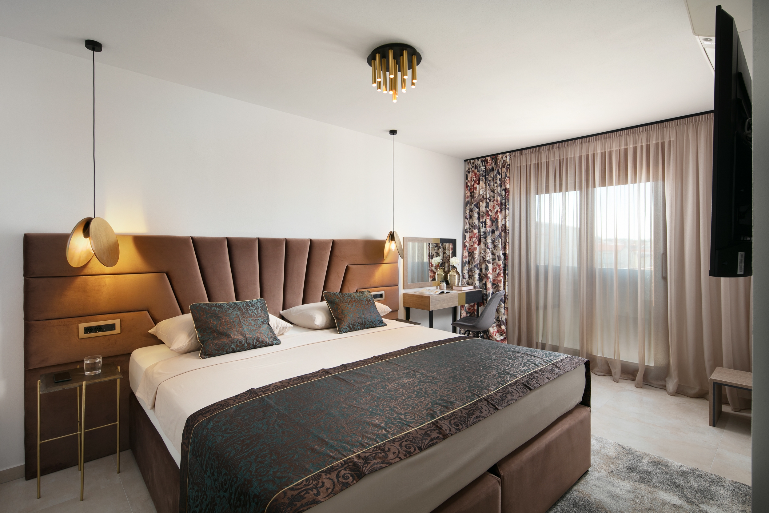 Four bedroom apartment near beach Vir  A-g