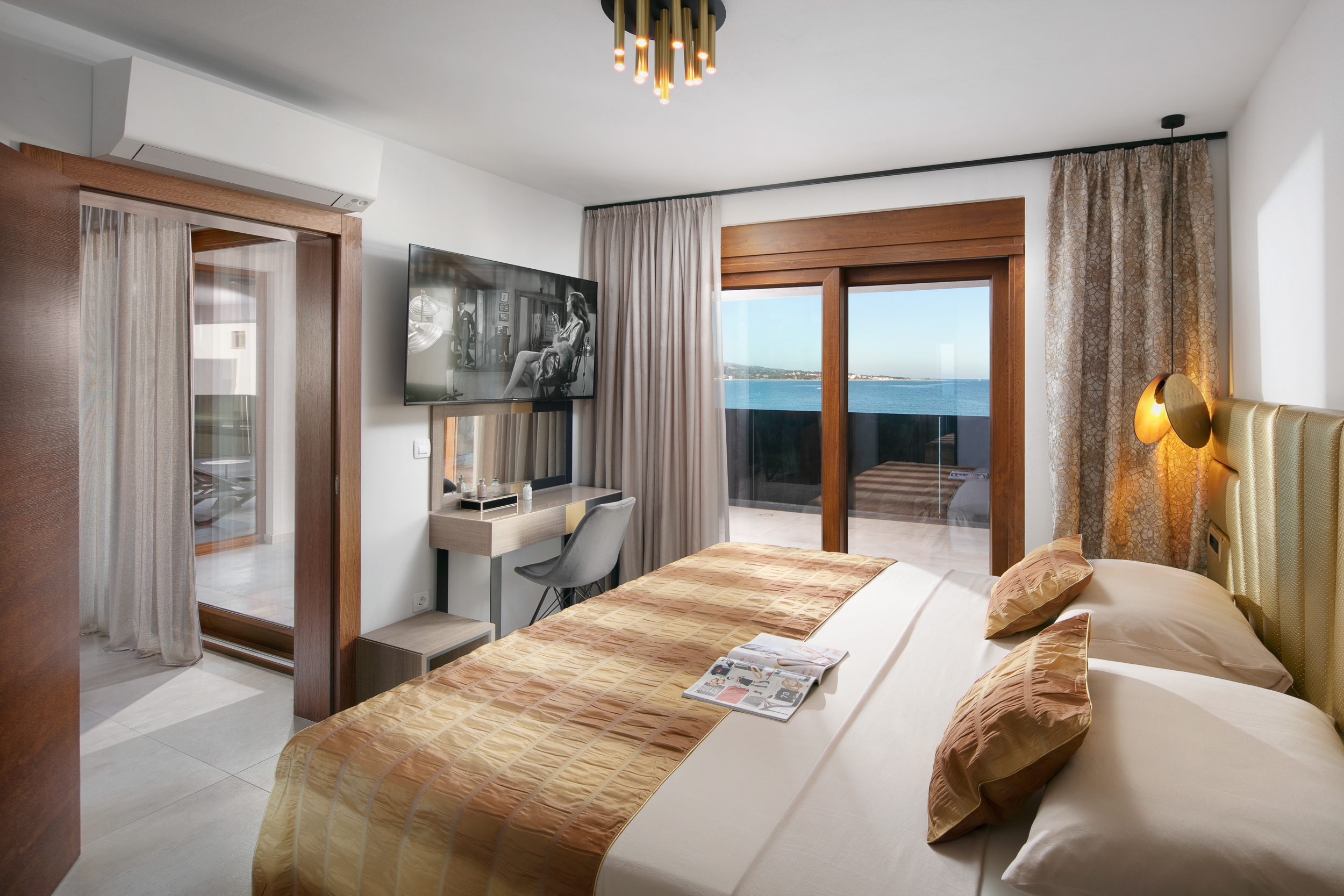 Four bedroom apartment near beach Vir  A-g