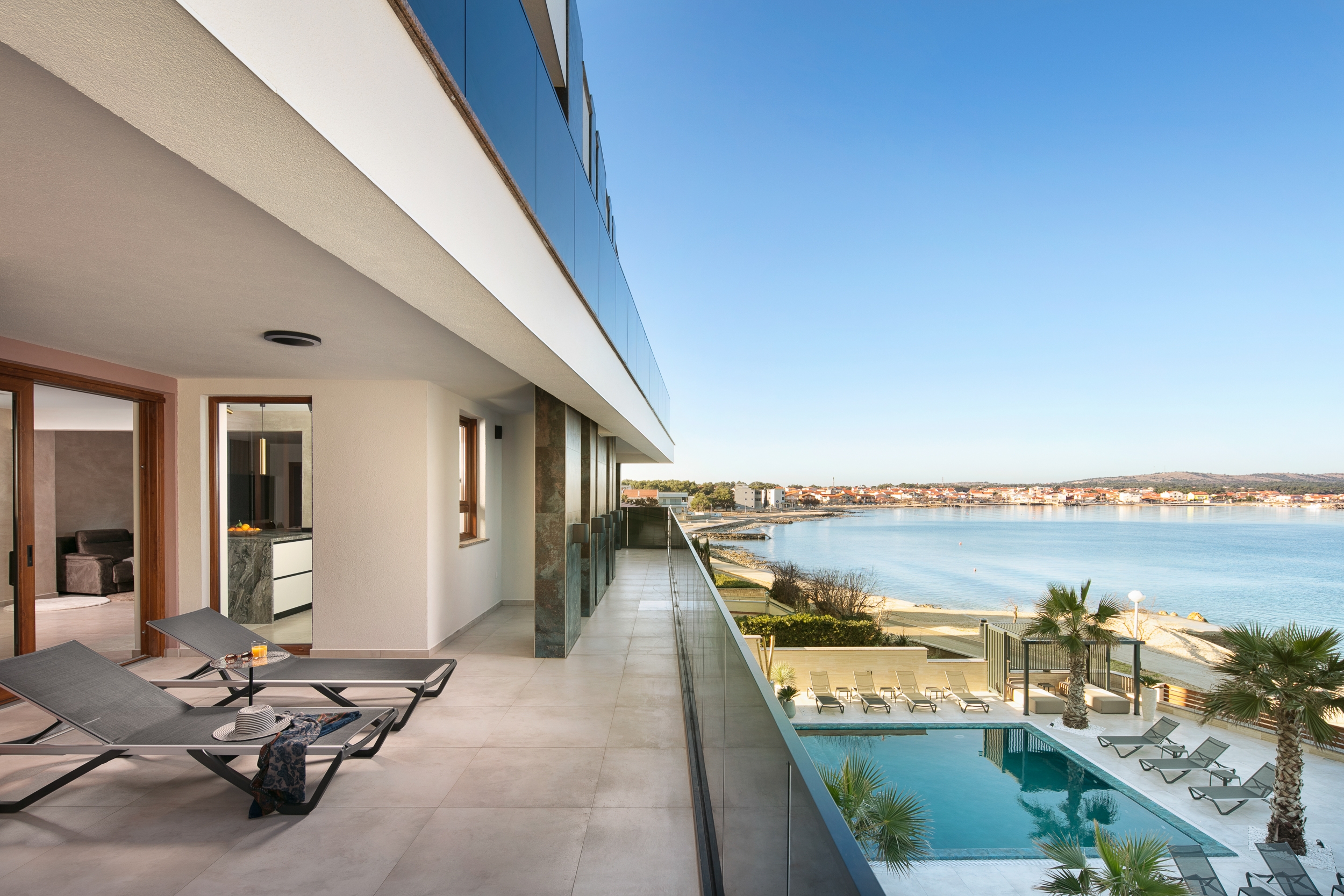 Four bedroom apartment near beach Vir  A-g