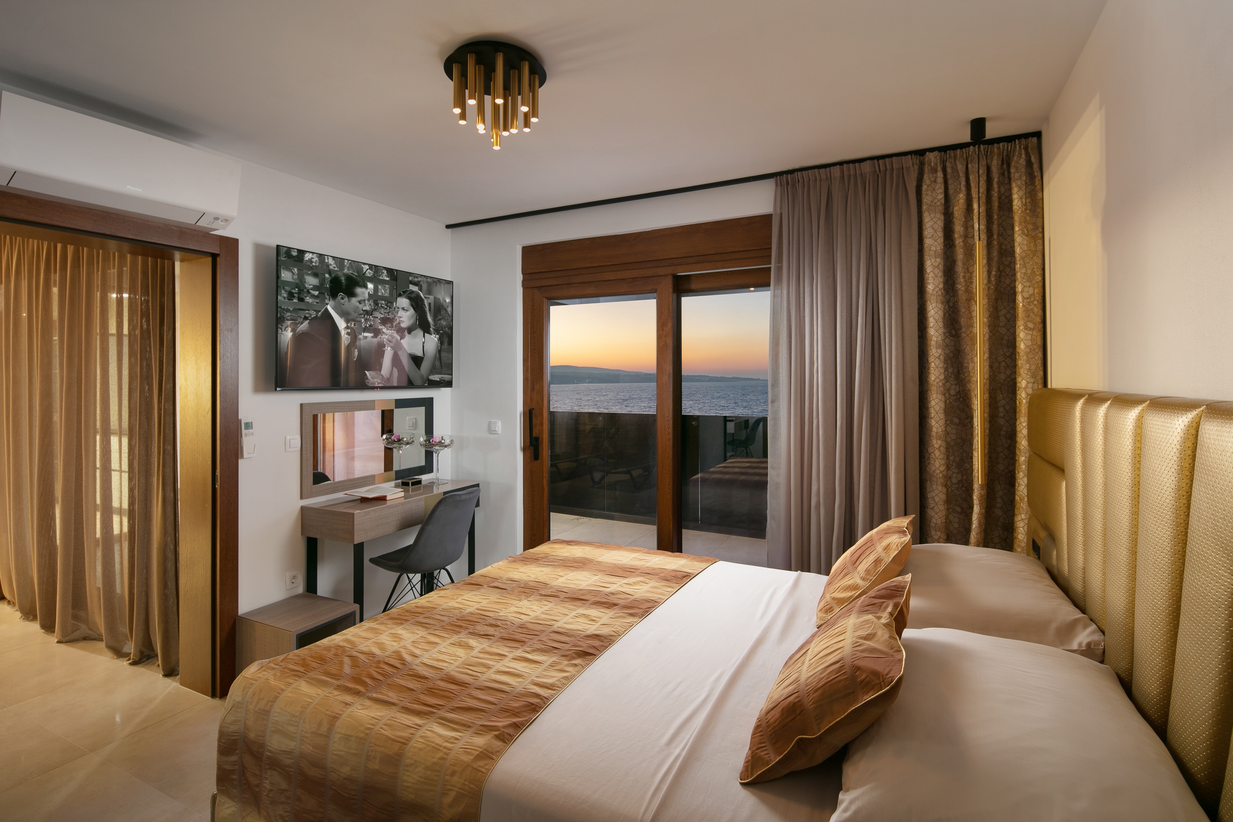 Four bedroom apartment near beach Vir  A-h