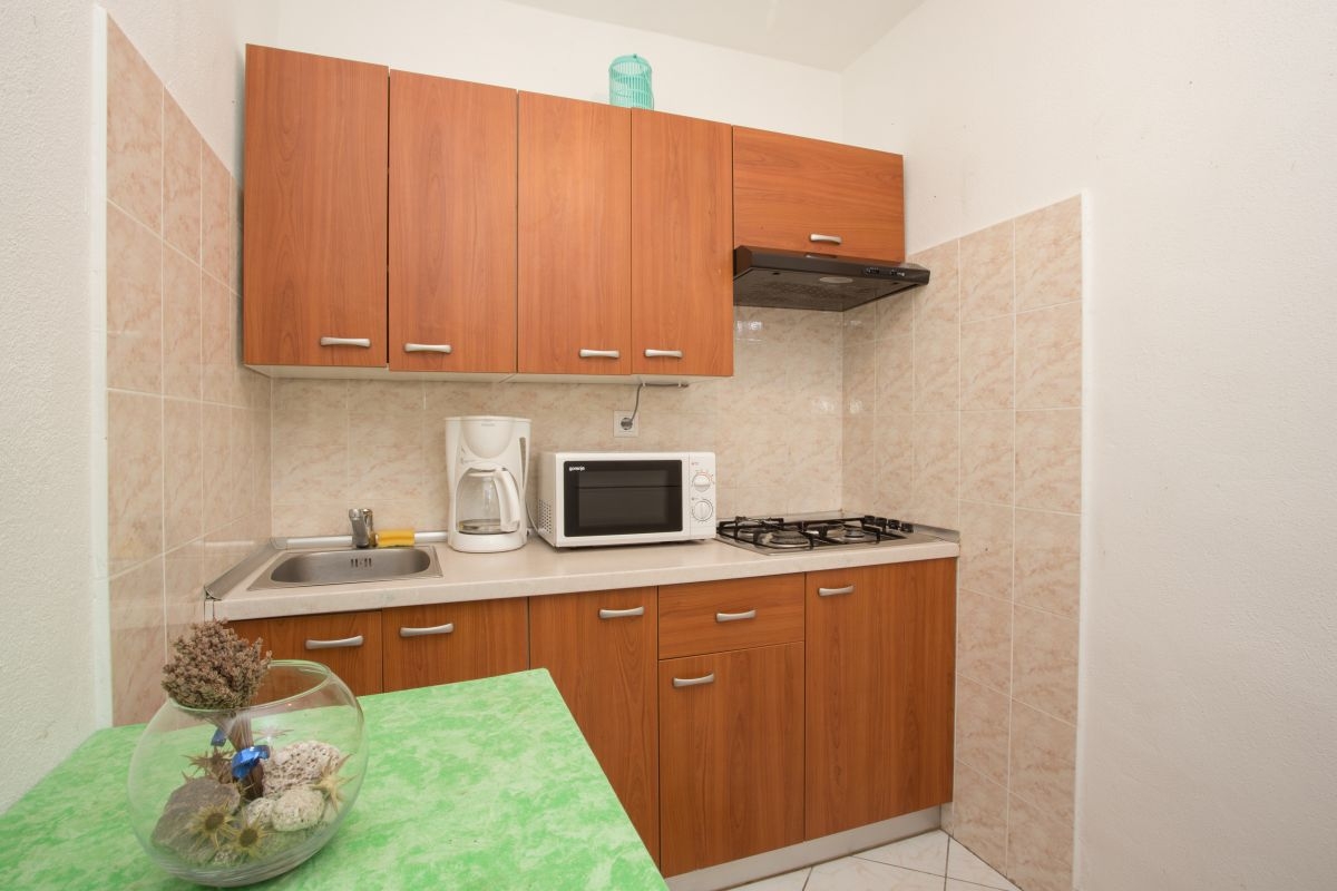 Studio flat near beach Cove Zaraće, Hvar (AS-20924-a) Studio flat near beach Cove Zaraće, Hvar (AS-20924-a)