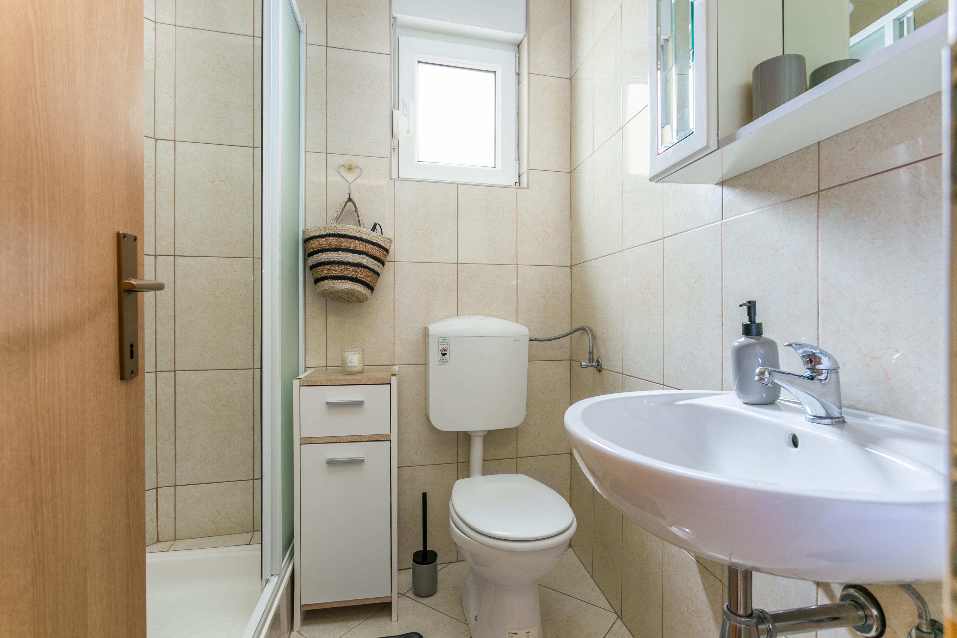 Two bedroom apartment with terrace Kaštel Štafilić, Kaštela  A-a