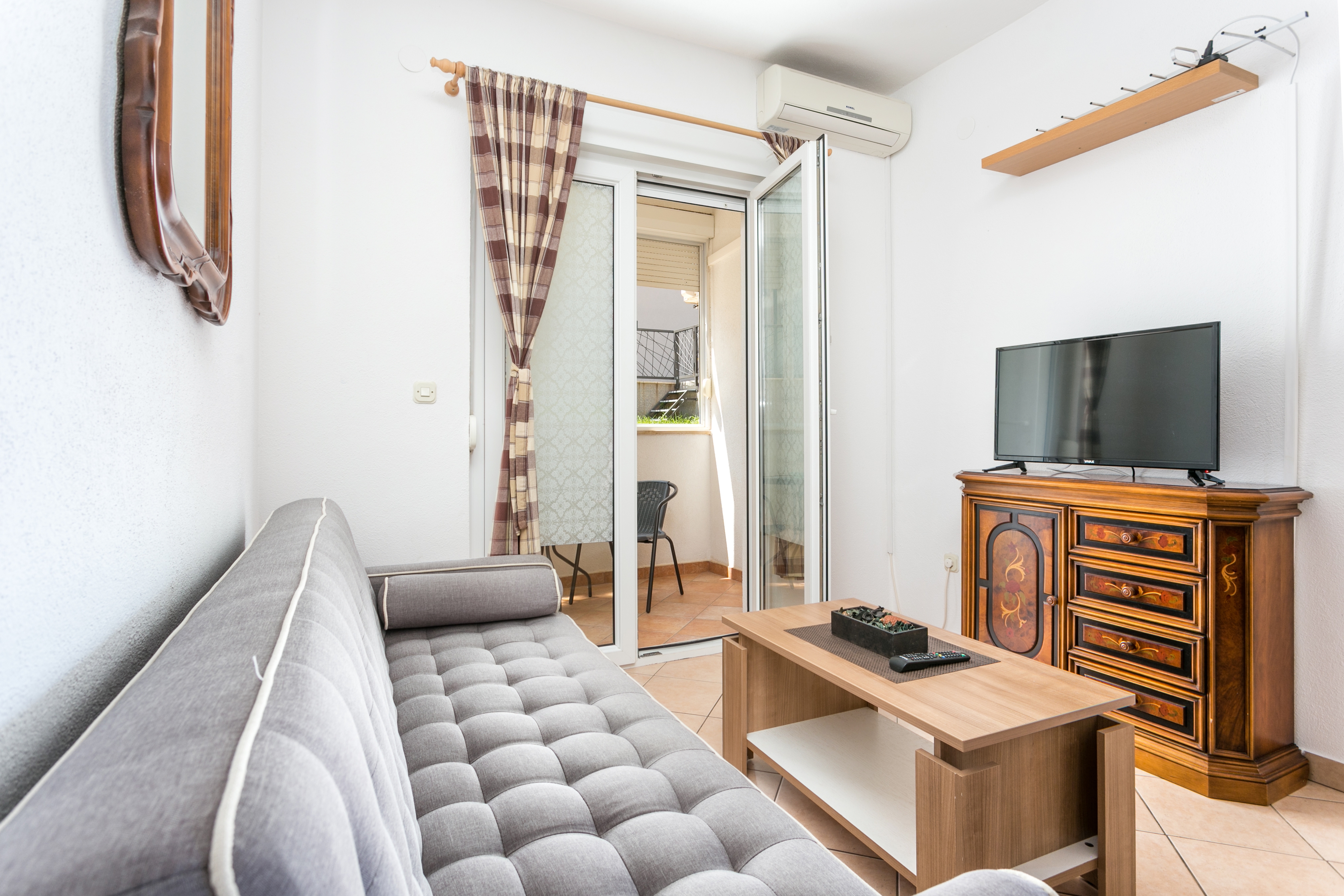 Two bedroom apartment with terrace Kaštel Štafilić, Kaštela (A-20926-a)