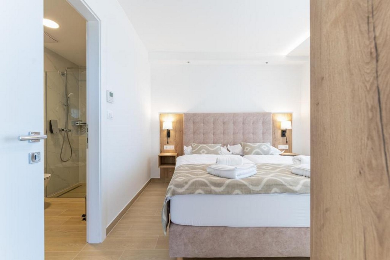 Two bedroom apartment with terrace Promajna, Makarska  A-b