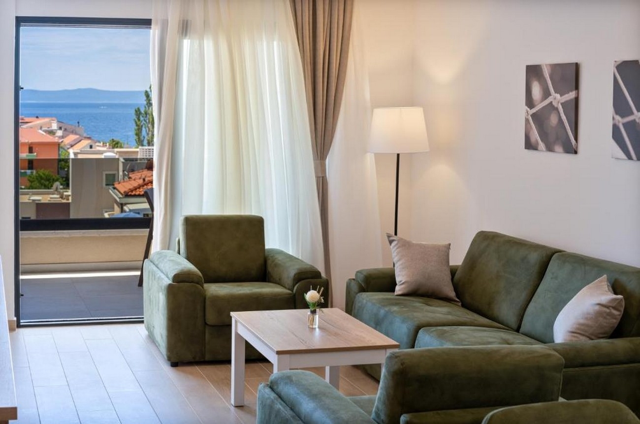 Two bedroom apartment with terrace Promajna, Makarska  A-b