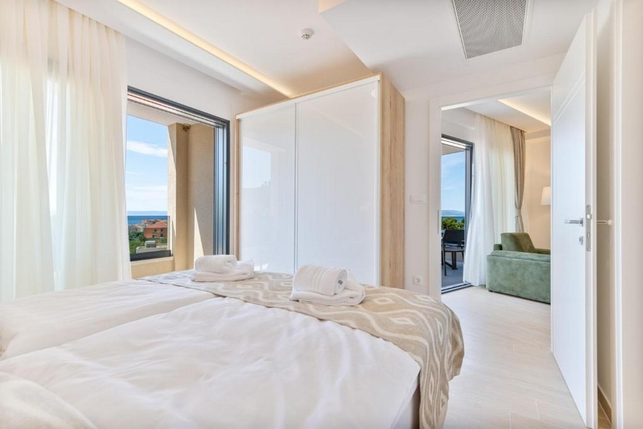 Two bedroom apartment with terrace and sea view Promajna, Makarska  A-d