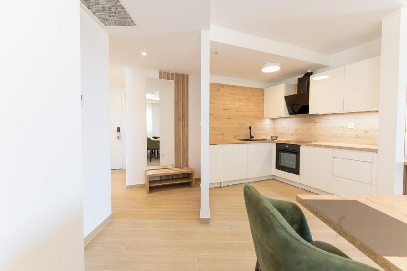 Two bedroom apartment with terrace and sea view Promajna, Makarska  A-d