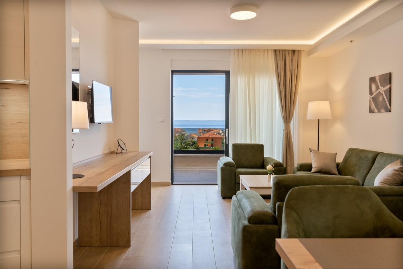 Two bedroom apartment with terrace and sea view Promajna, Makarska  A-d