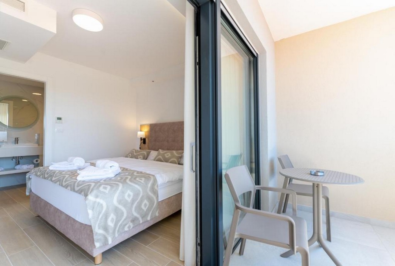 Two bedroom apartment with terrace and sea view Promajna, Makarska  A-l