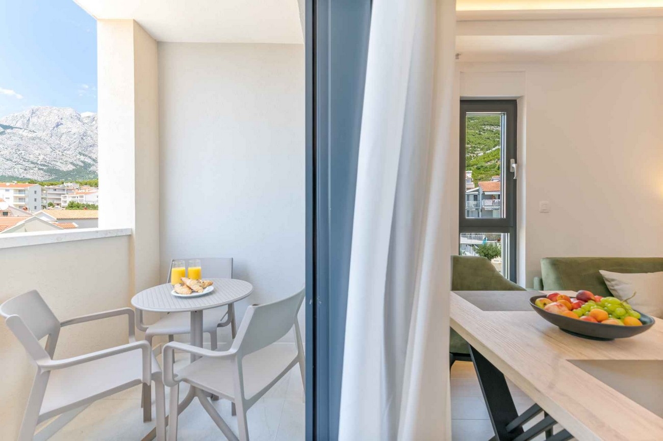 Studio flat with balcony and sea view Promajna, Makarska  AS-n