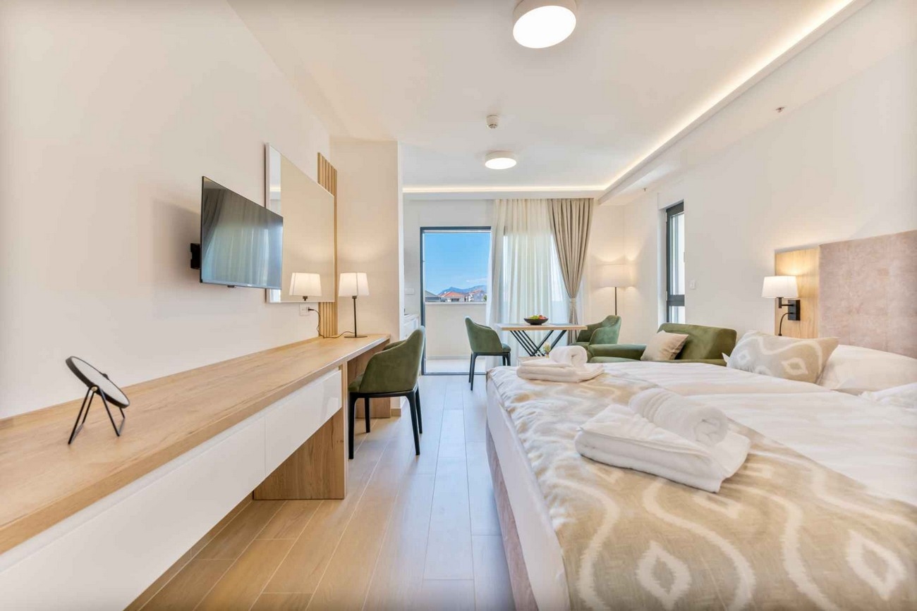 Studio flat with balcony and sea view Promajna, Makarska  AS-n