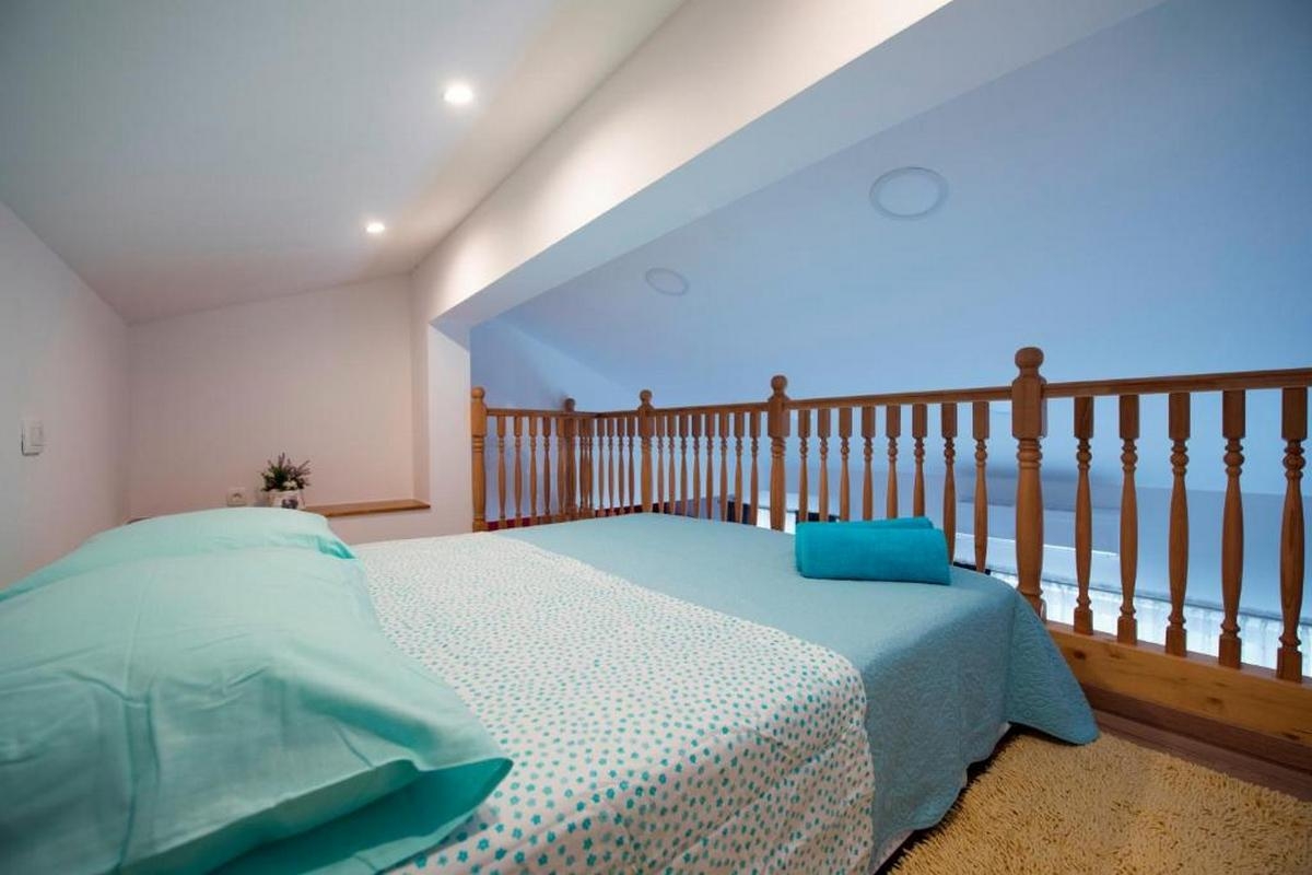Comfortable and spacious house with terrace Zagvozd, Zagora  K