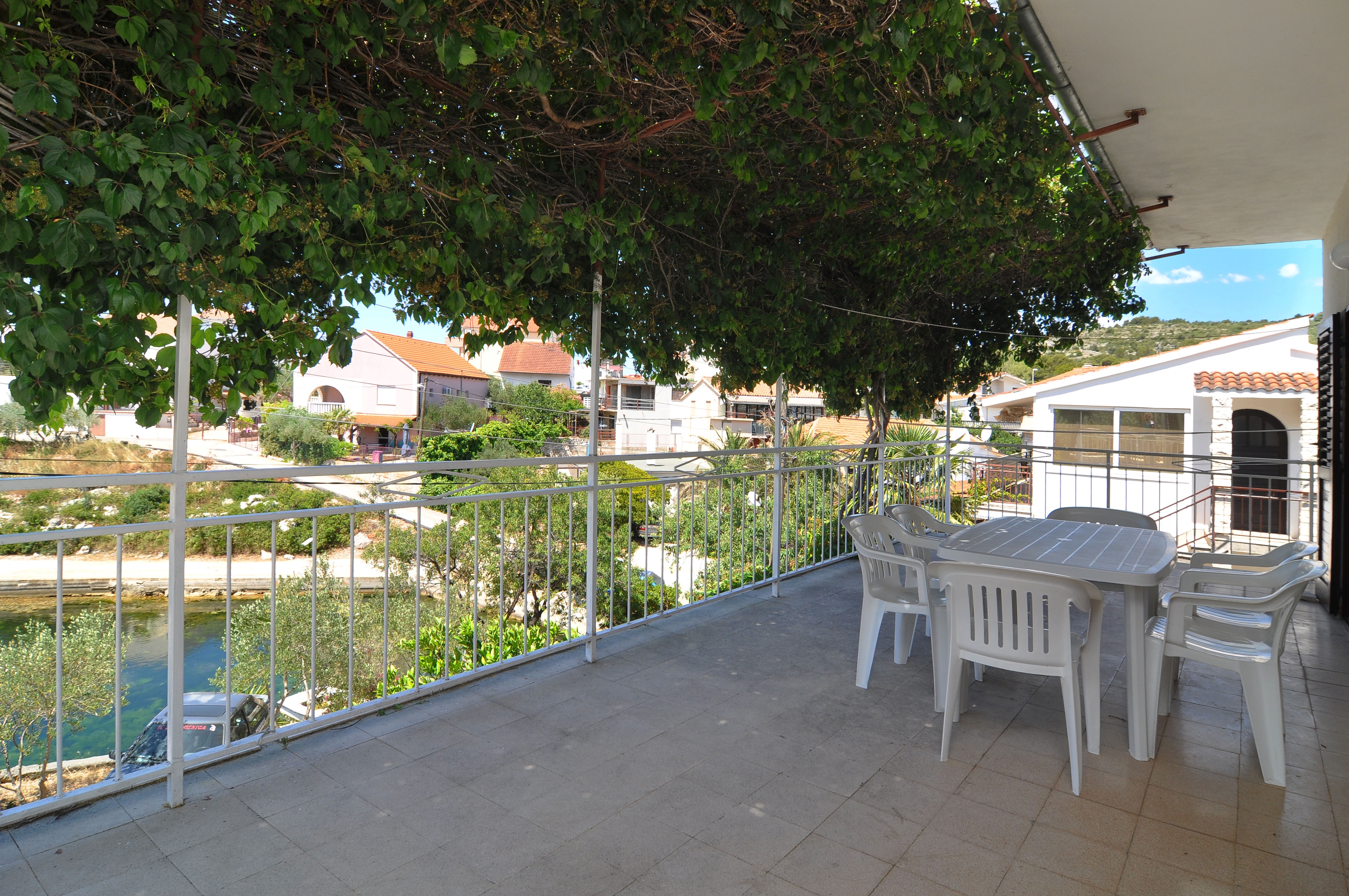 Two bedroom apartment with terrace and sea view Stupin Čeline, Rogoznica  A-b