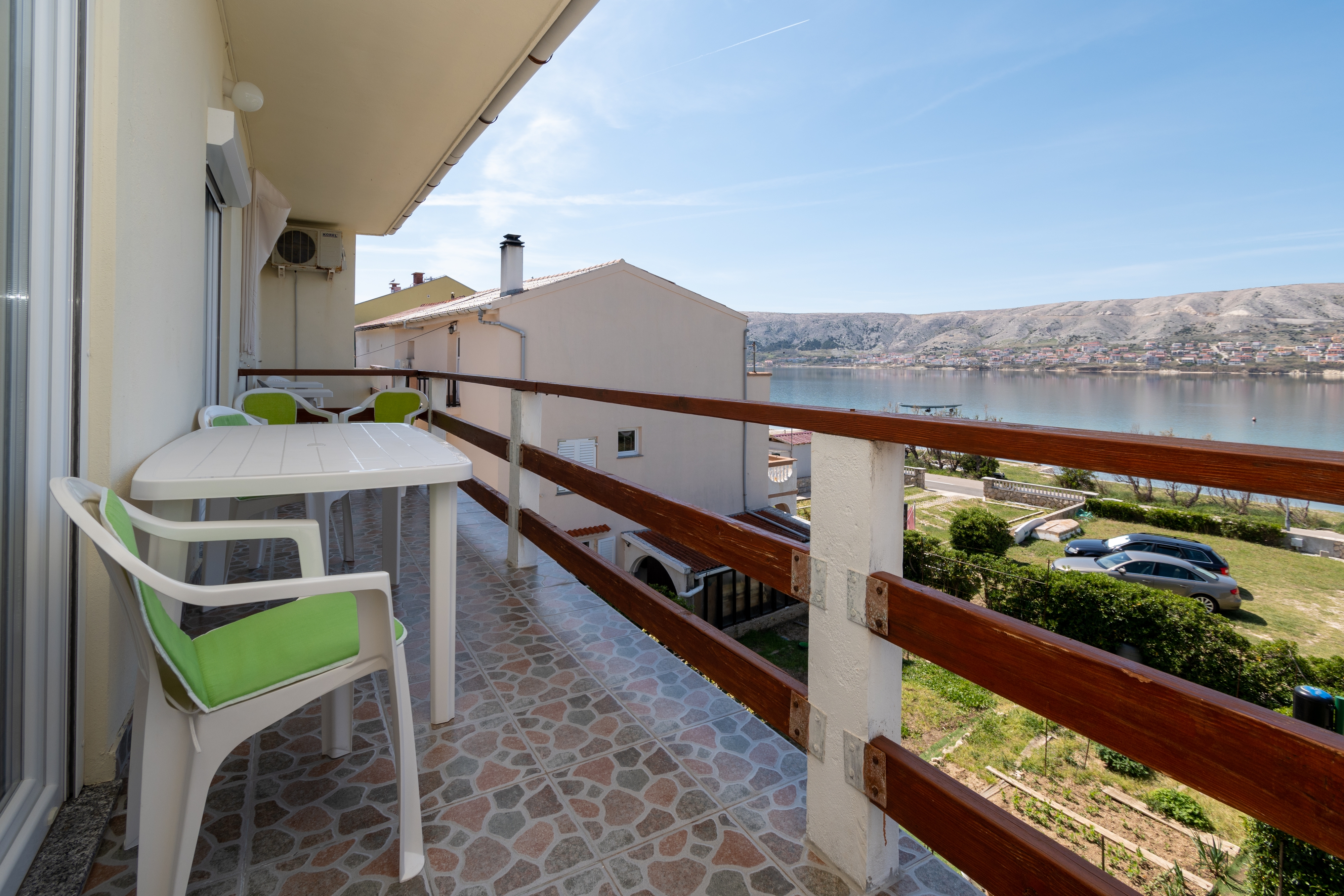 Two bedroom apartment near beach Pag  A-a
