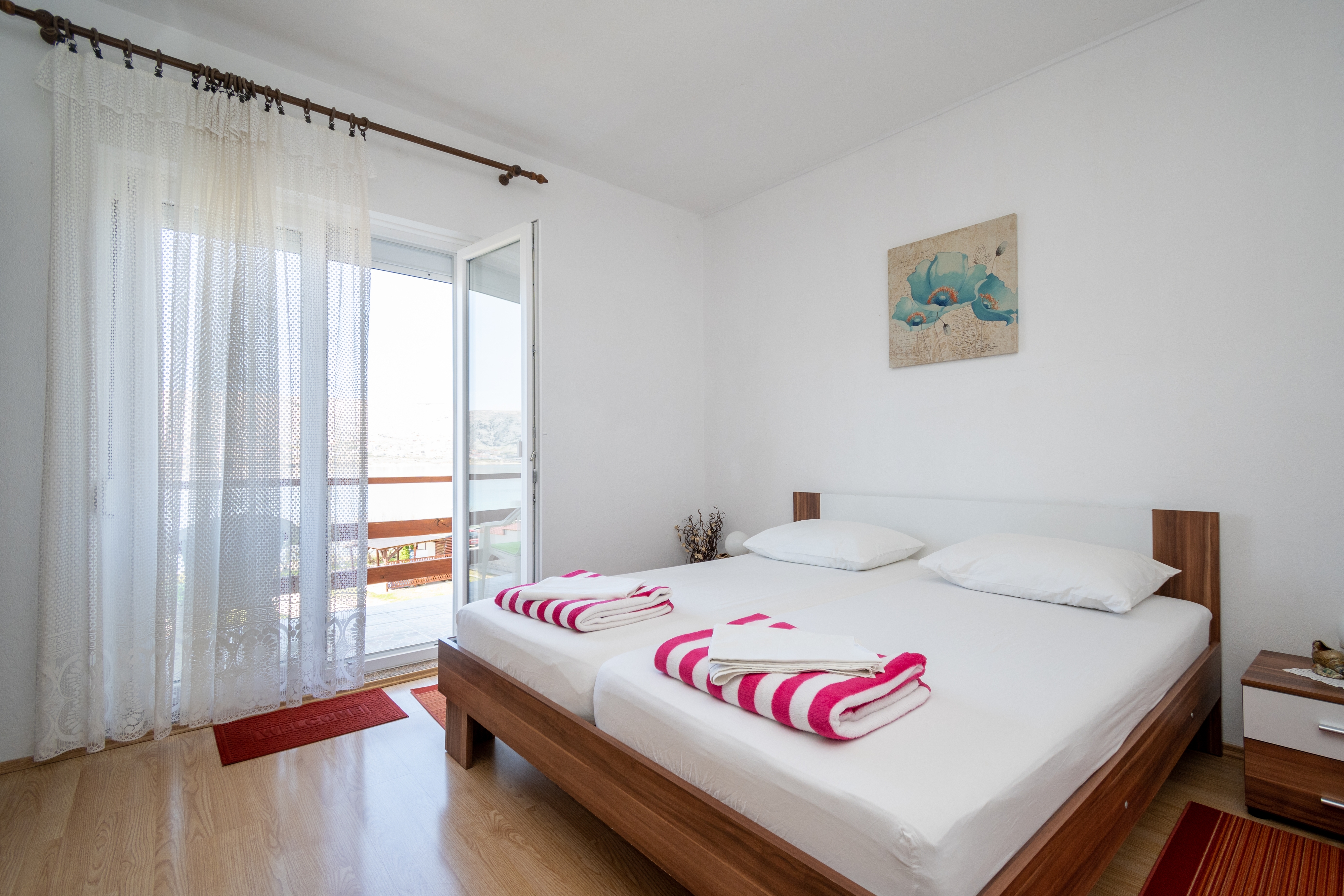 Two bedroom apartment near beach Pag (A-20961-a) Two bedroom apartment near beach Pag (A-20961-a)