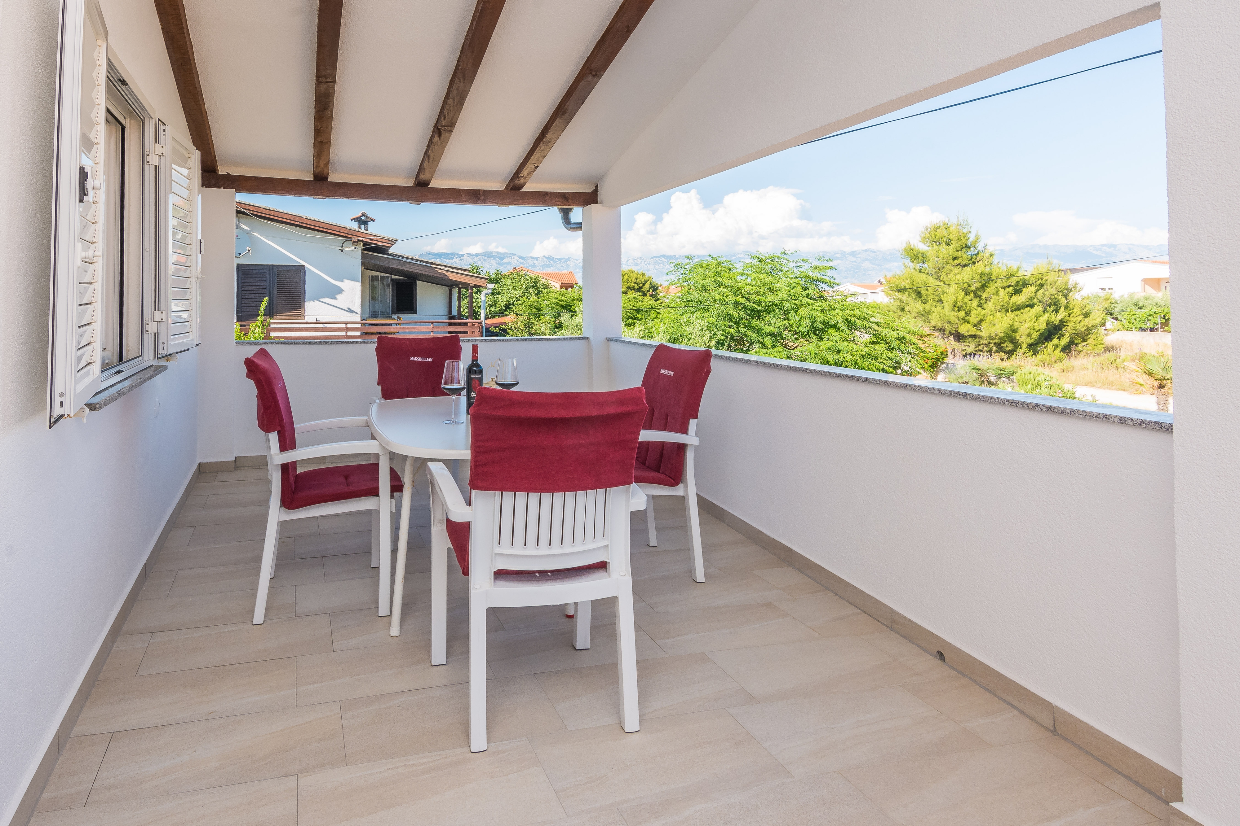 Four bedroom apartment with terrace Vir  A-b