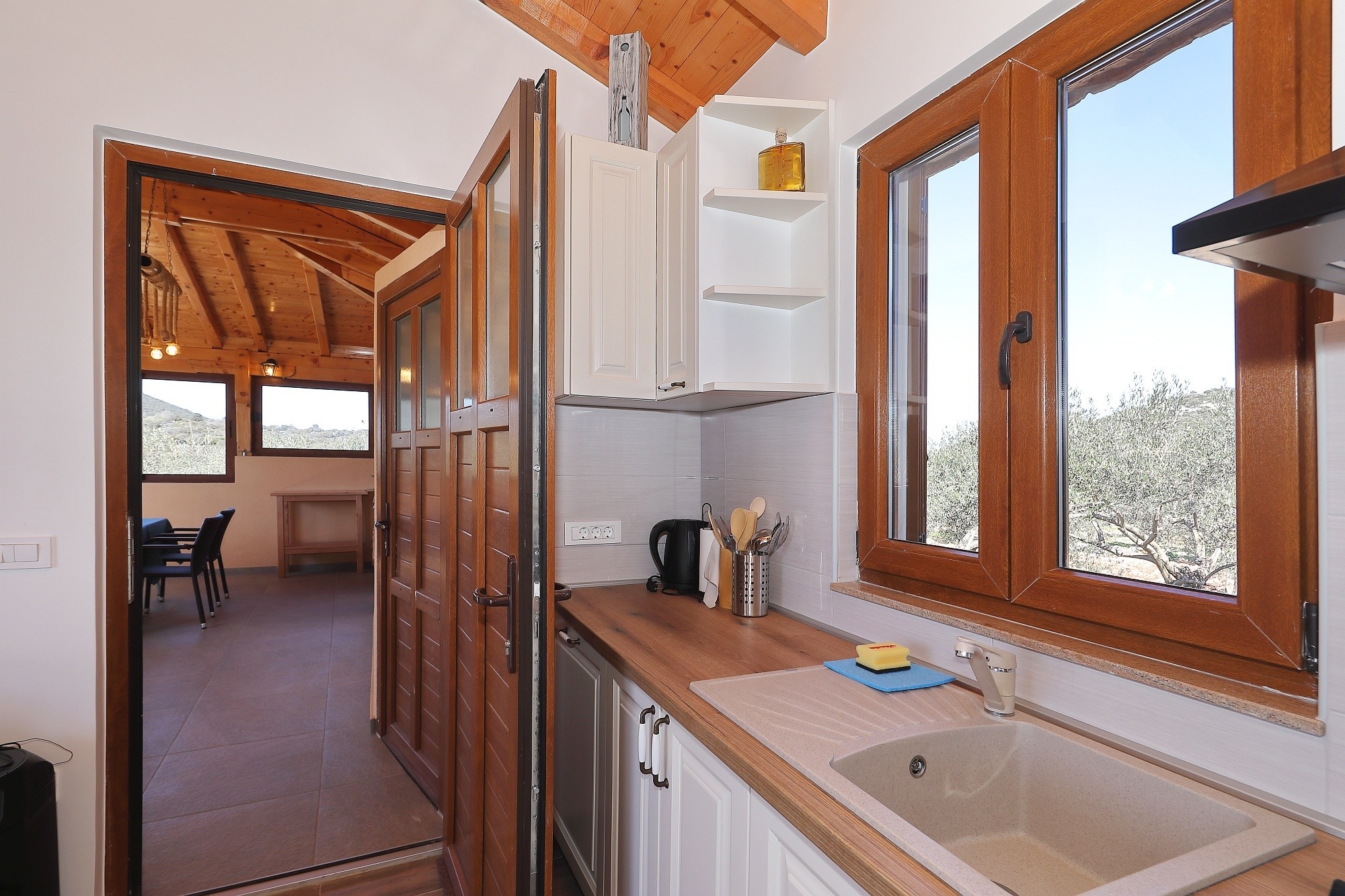 One bedroom house with terrace and sea view Cove Triluke, Pašman  K