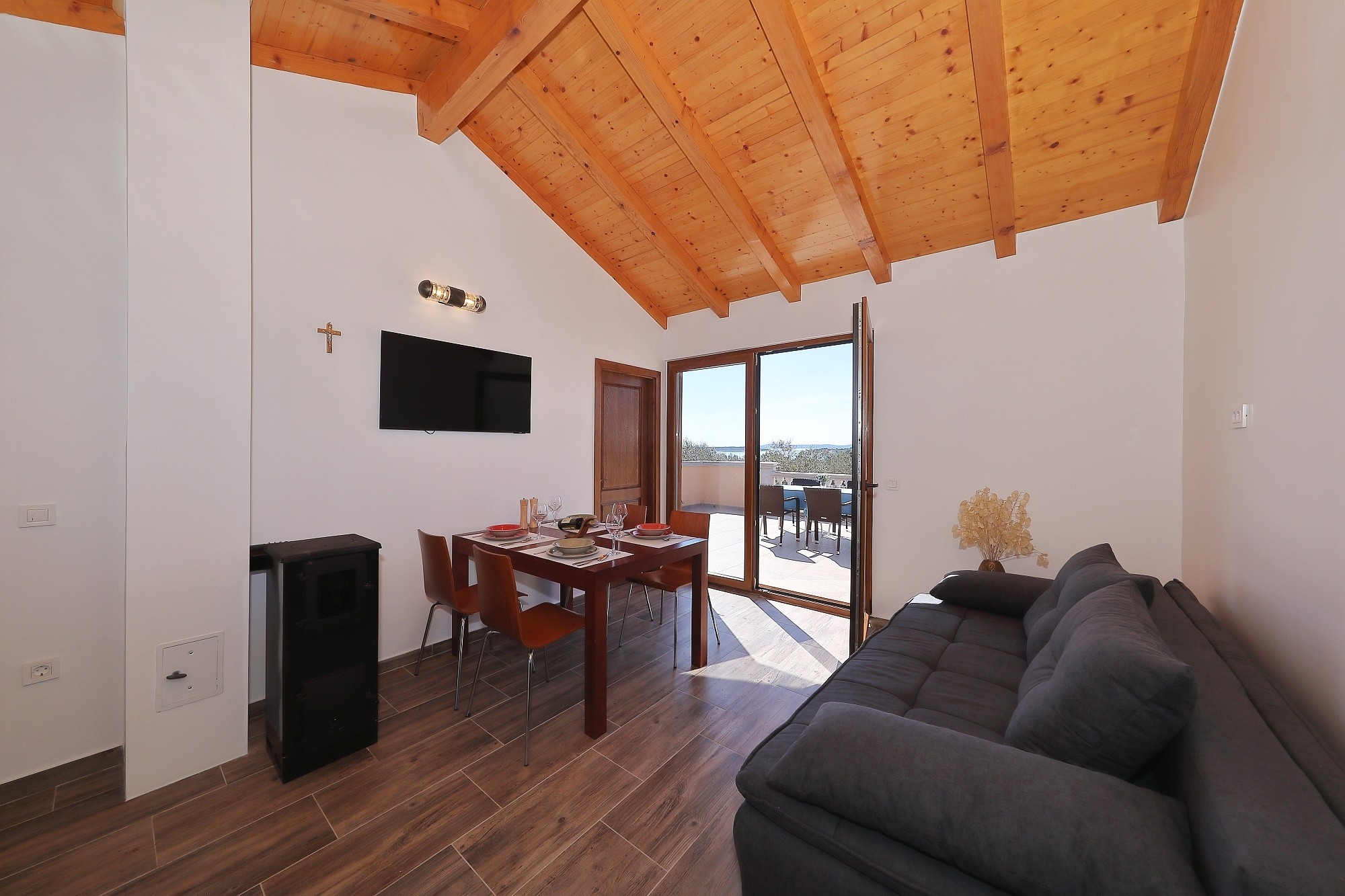 One bedroom house with terrace and sea view Cove Triluke, Pašman (K-20973)