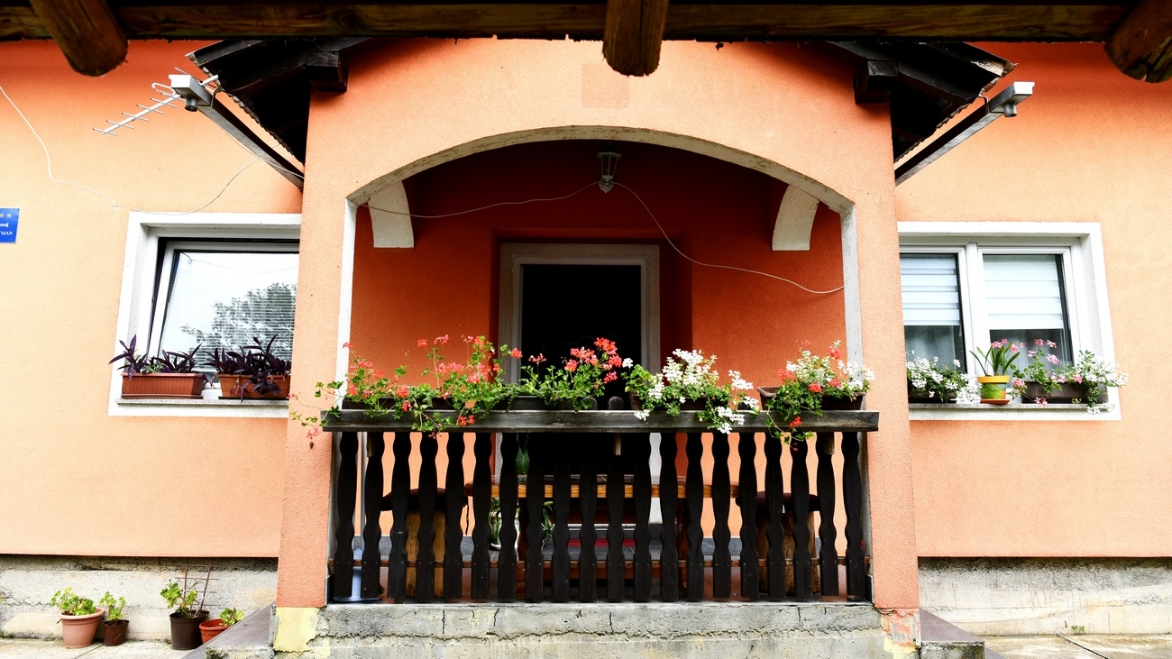 Two bedroom apartment with terrace Saborsko, Plitvice  A-a