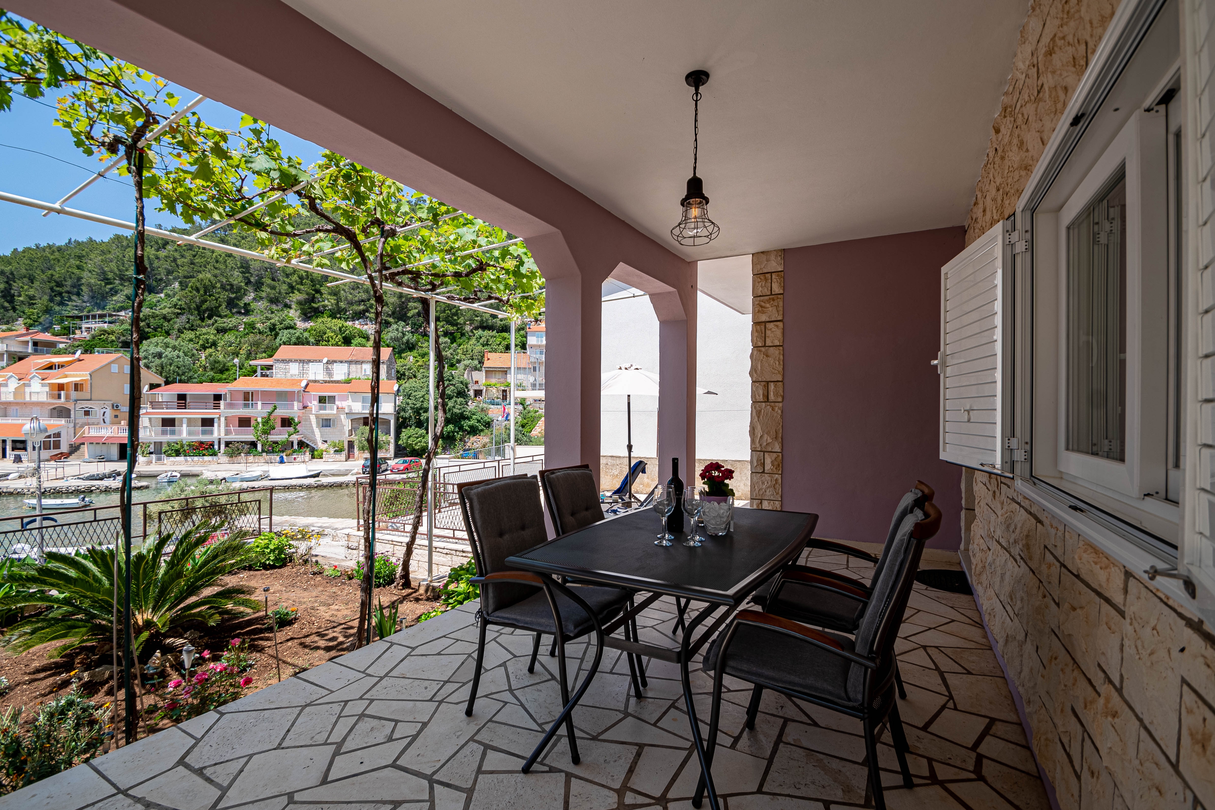 Two bedroom apartment with terrace and sea view Gršćica, Korčula  A-a