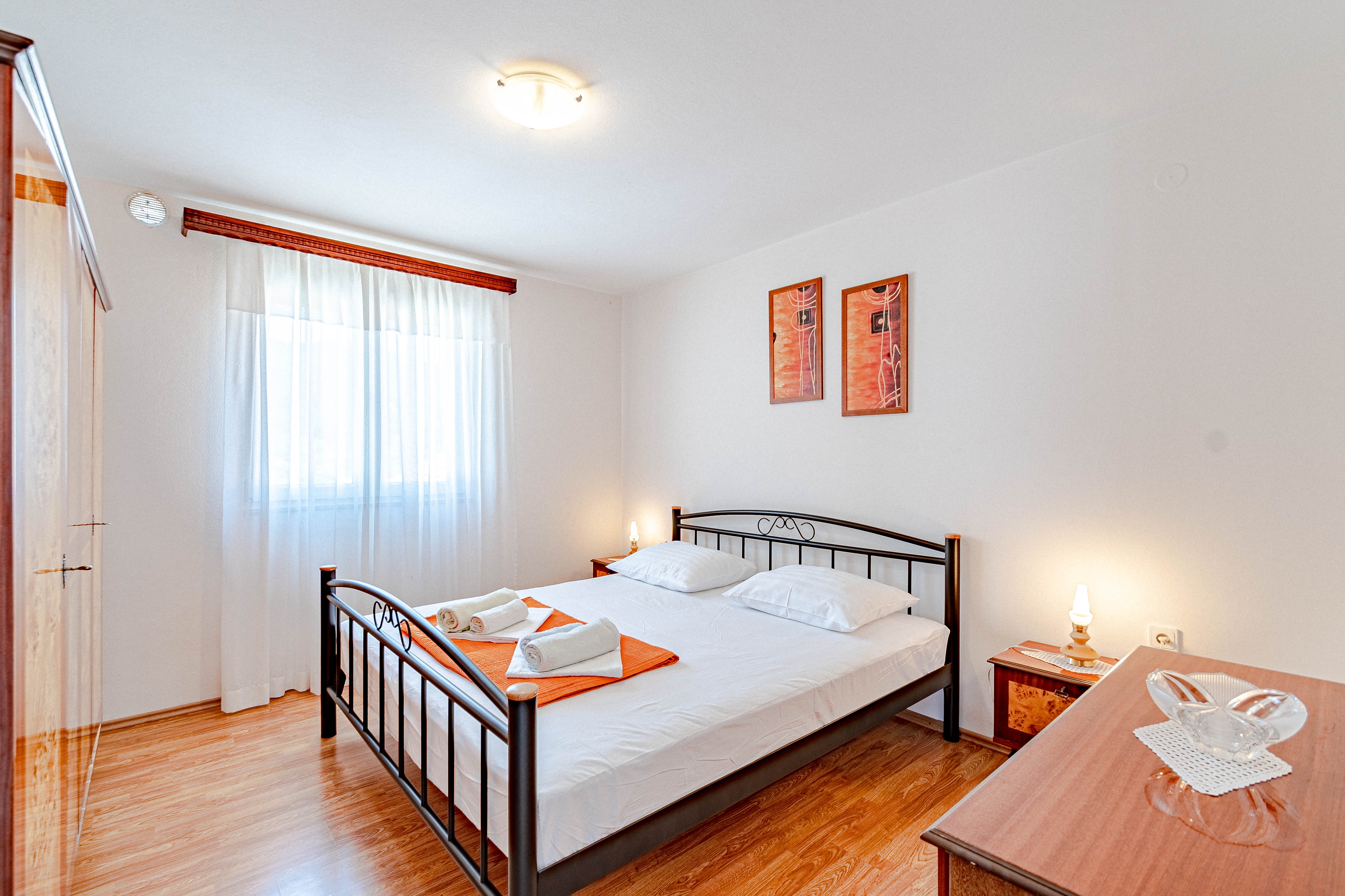 Two bedroom apartment with terrace and sea view Gršćica, Korčula  A-b