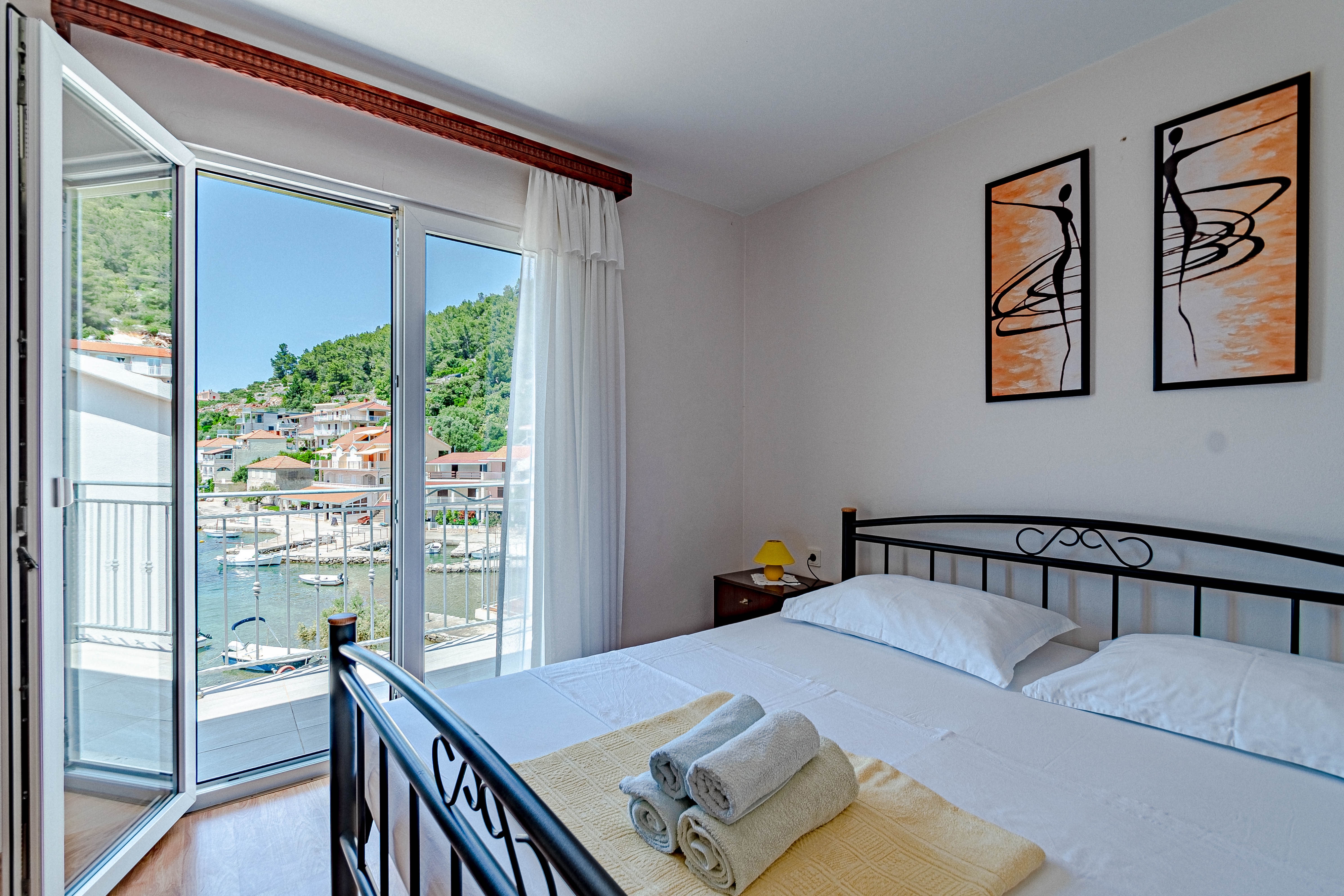 Two bedroom apartment with terrace and sea view Gršćica, Korčula (A-20976-b) Two bedroom apartment with terrace and sea view Gršćica, Korčula (A-20976-b)