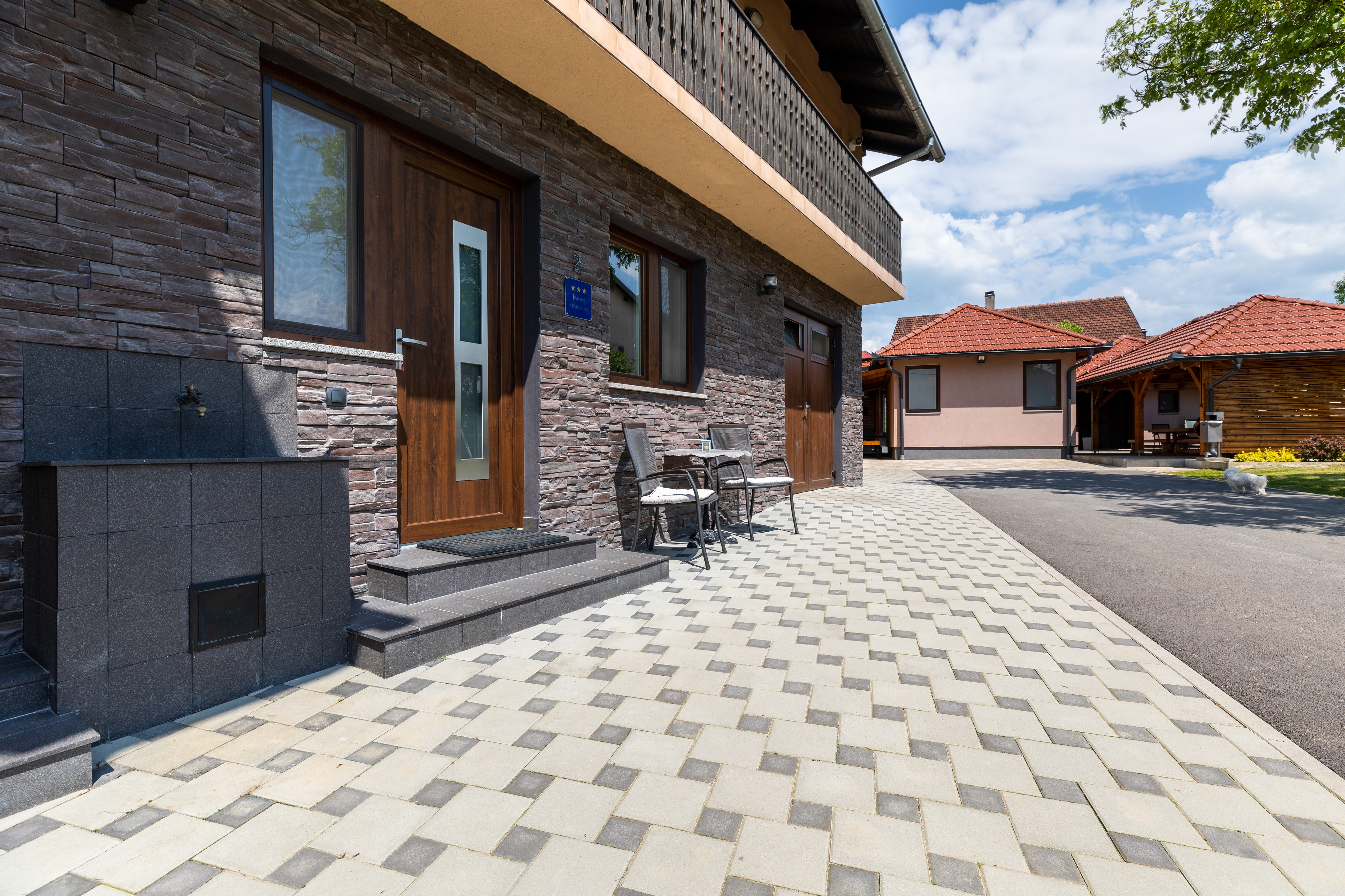 One bedroom apartment with terrace Karlovac  A-a