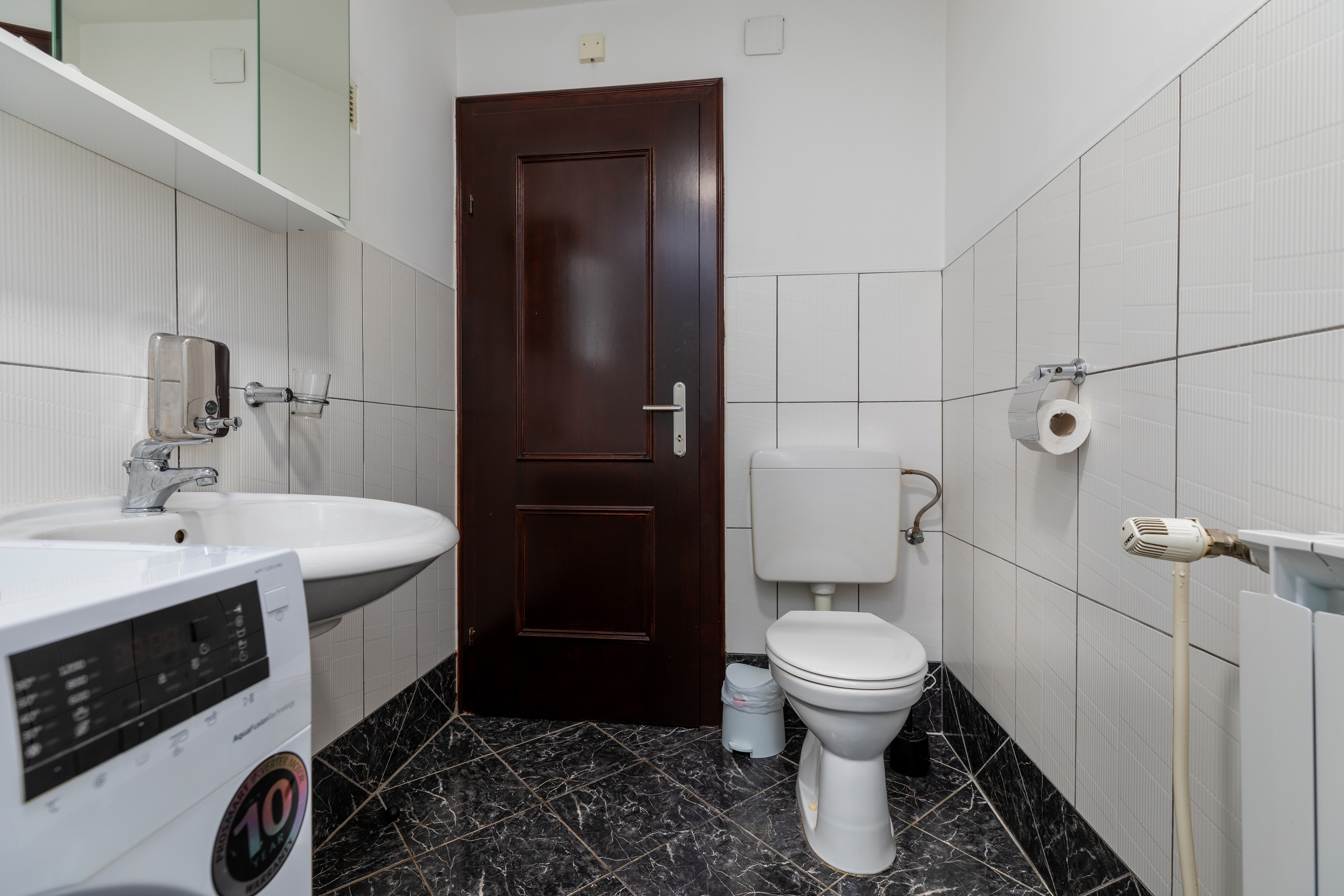 Two bedroom apartment with terrace Karlovac  A-b