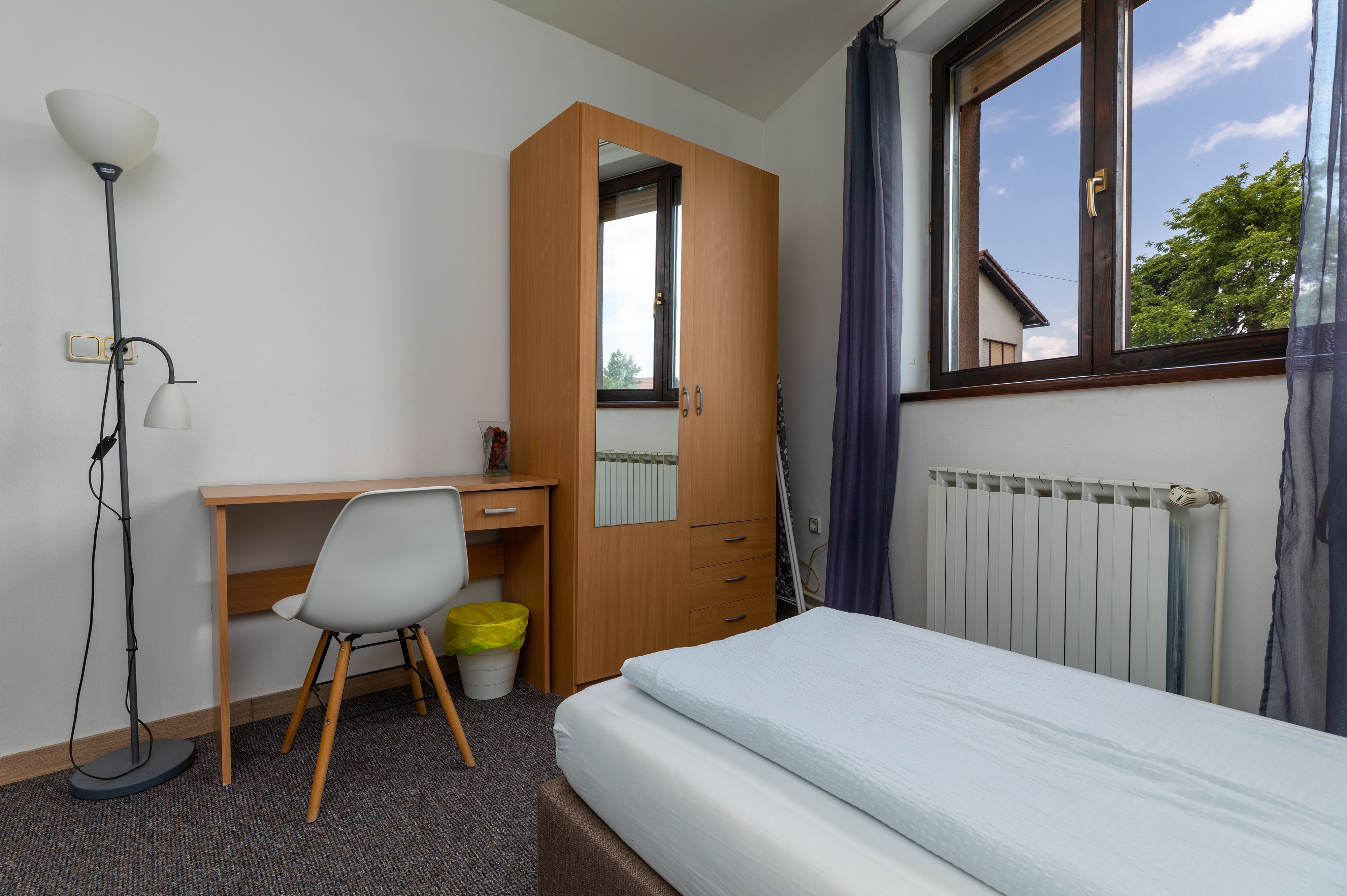 Two bedroom apartment with terrace Karlovac  A-b