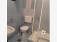 Koupelna Novalja, Koupelna v ubytování typu studio-apartment, domácí mazlíčci povoleni a WiFi.