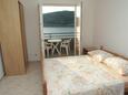 Ražanj, Dormitorio in the studio-apartment, air condition available y WiFi.