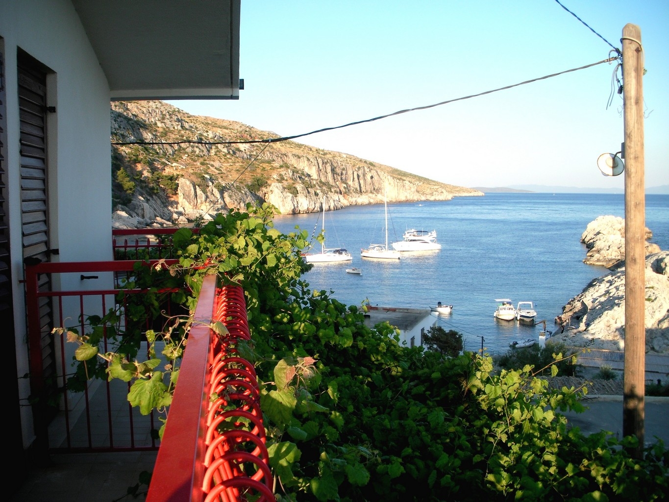 Two bedroom apartment with terrace and sea view Cove Zaraće, Hvar (A-21007-a) Two bedroom apartment with terrace and sea view Cove Zaraće, Hvar (A-21007-a)