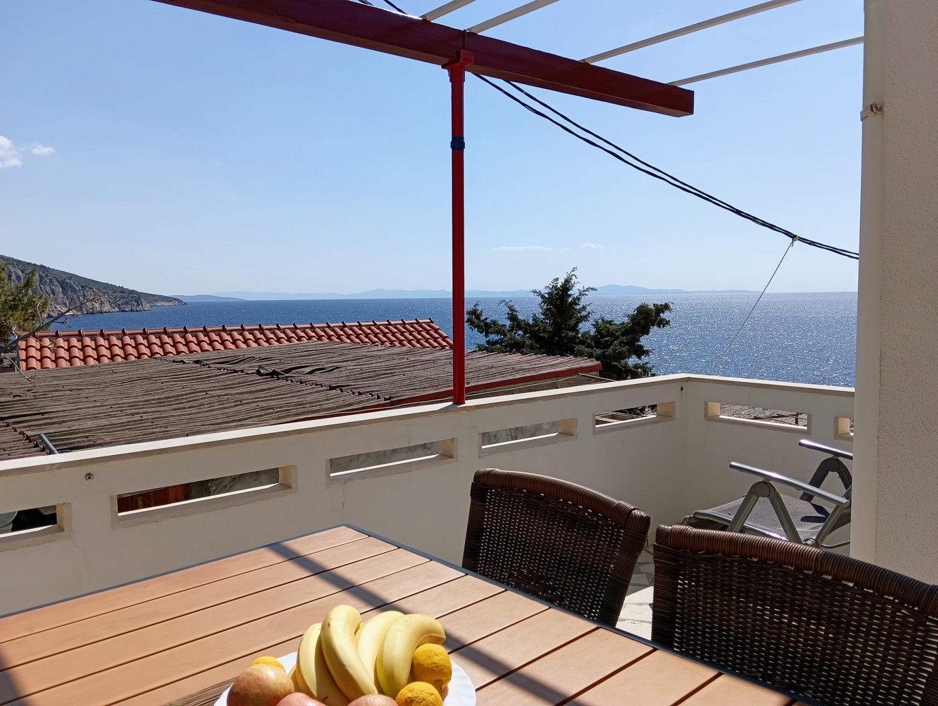 Two bedroom apartment with terrace and sea view Cove Zaraće (Dubovica), Hvar  A-a