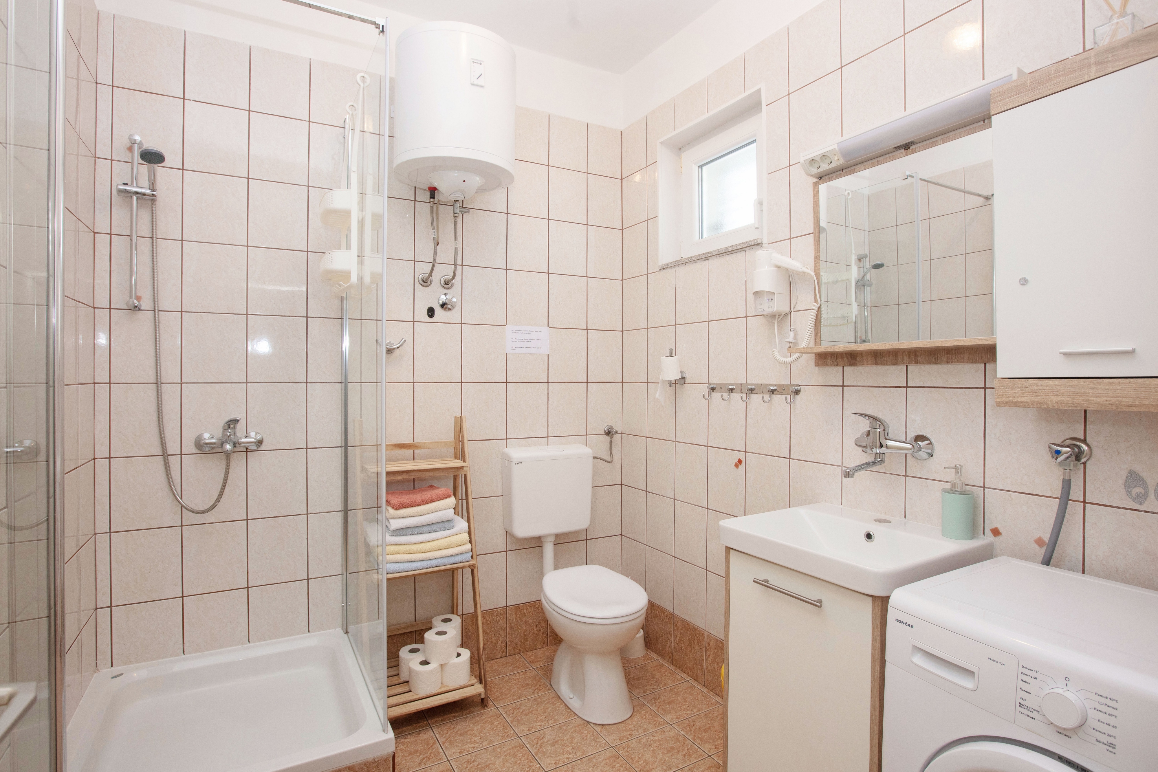 Two bedroom apartment with terrace Pirovac, Šibenik  A-a